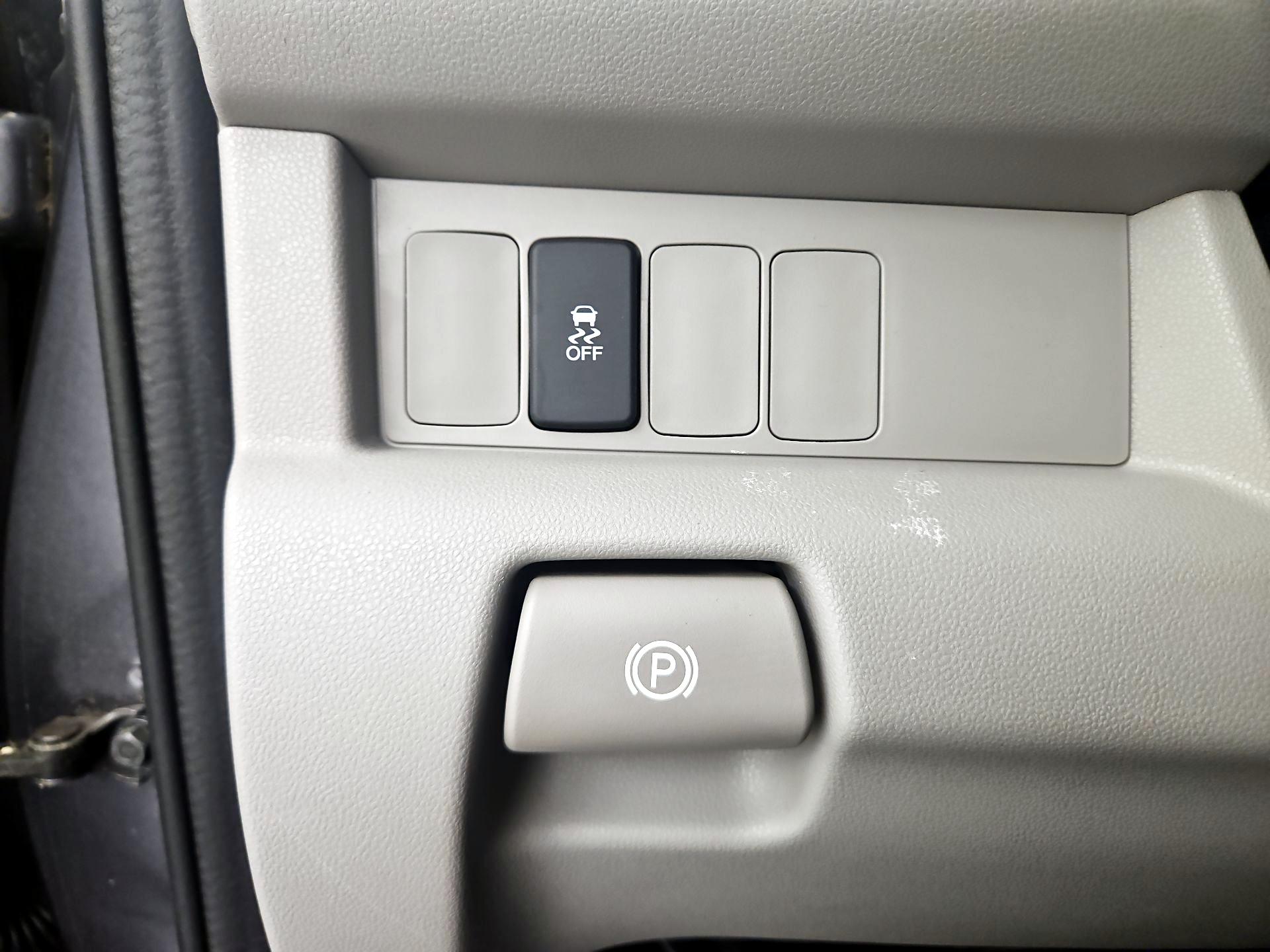 Thumbnail: 2015 Honda Pilot - 13