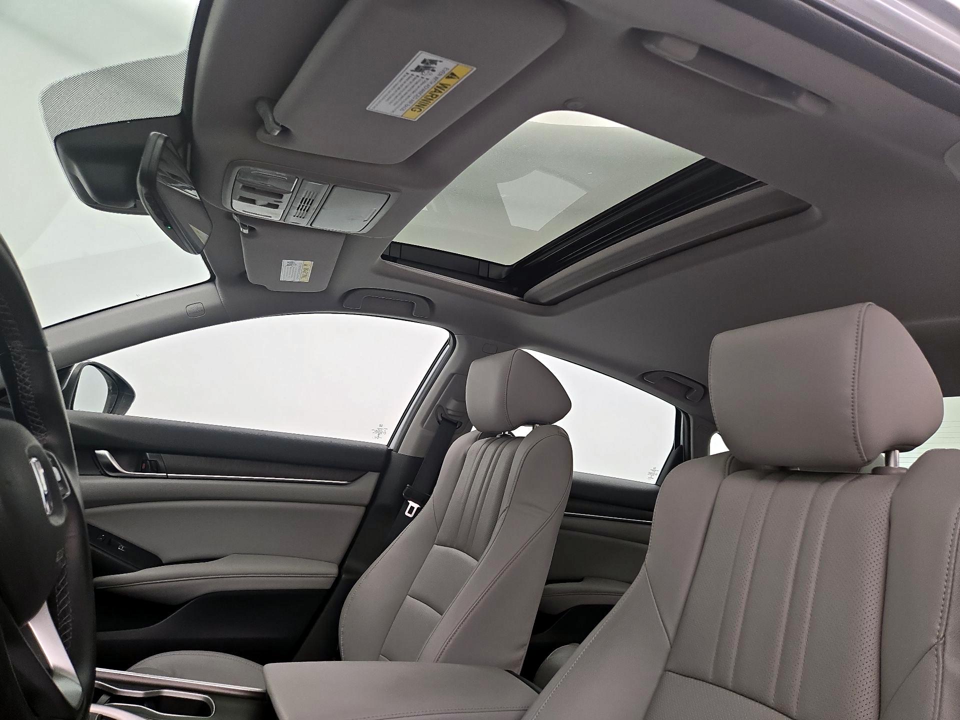 Thumbnail: 2018 Honda Accord - 19