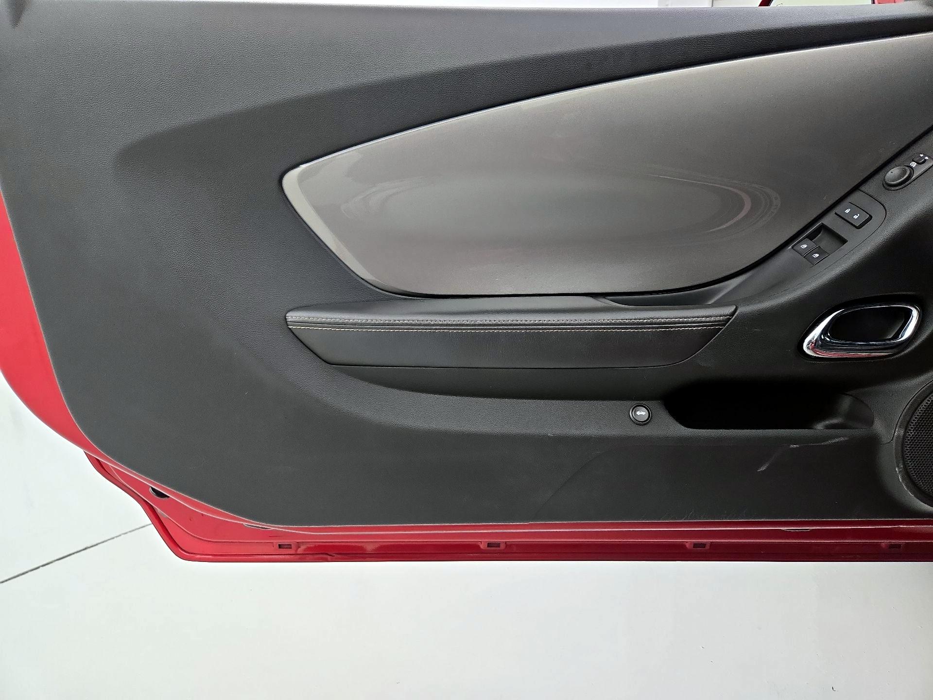 Thumbnail: 2015 Chevrolet Camaro - 12