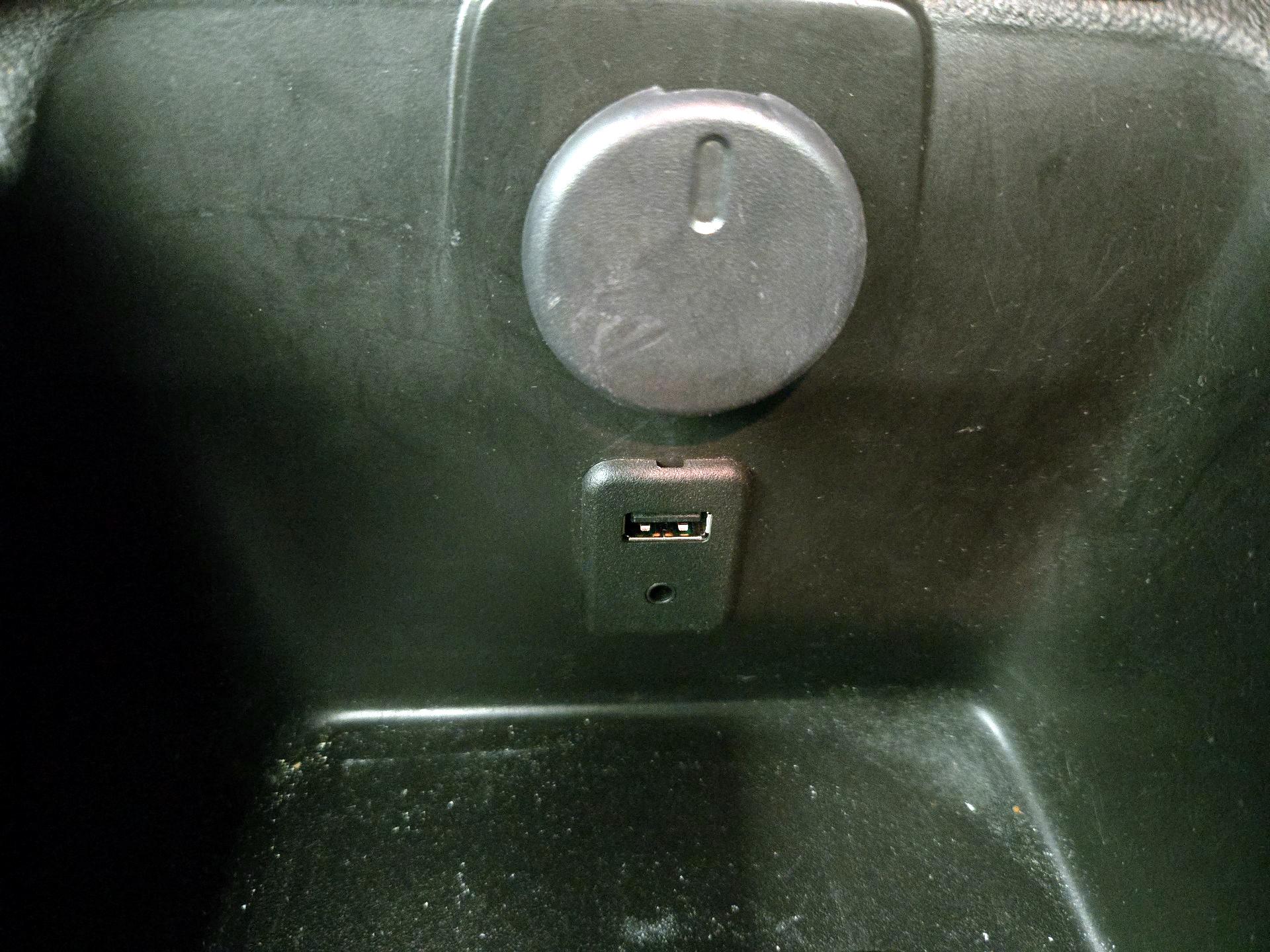 Thumbnail: 2015 Chevrolet Camaro - 18