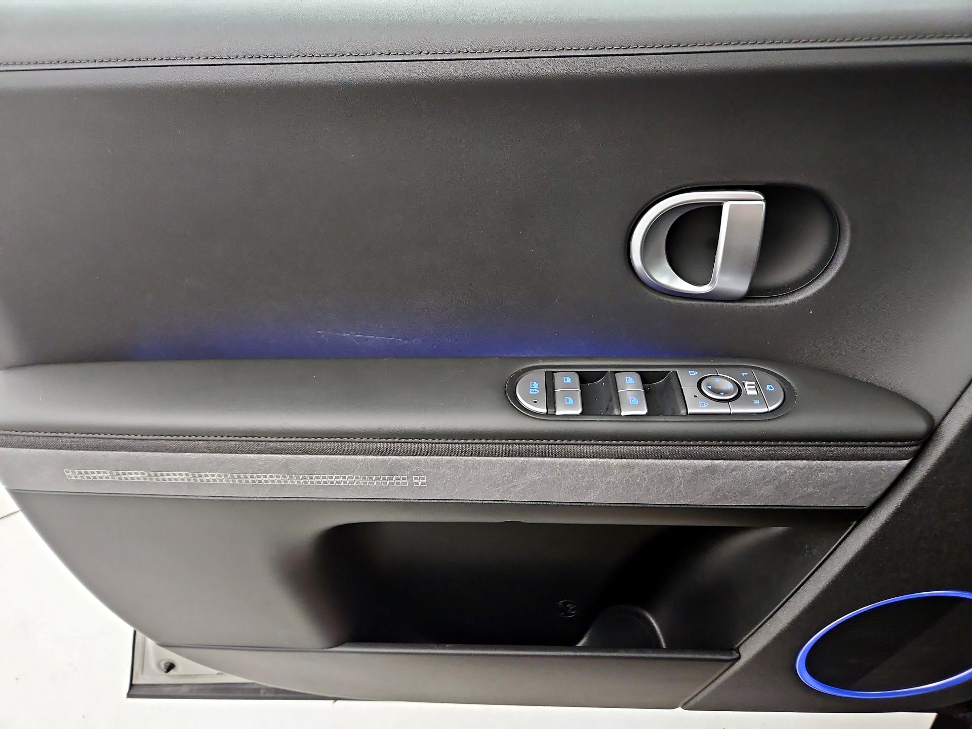 Thumbnail: 2023 Hyundai Ioniq 5 - 12