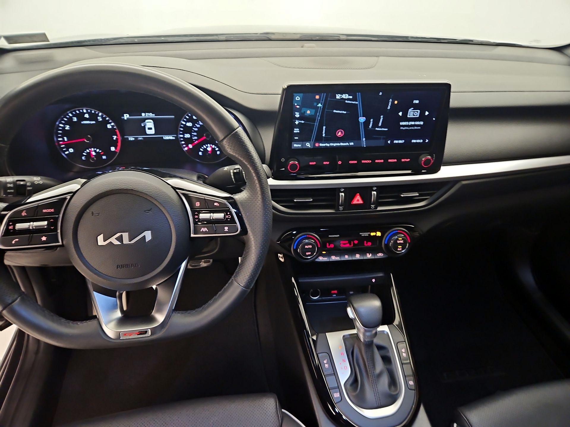 Thumbnail: 2024 Kia Forte - 9