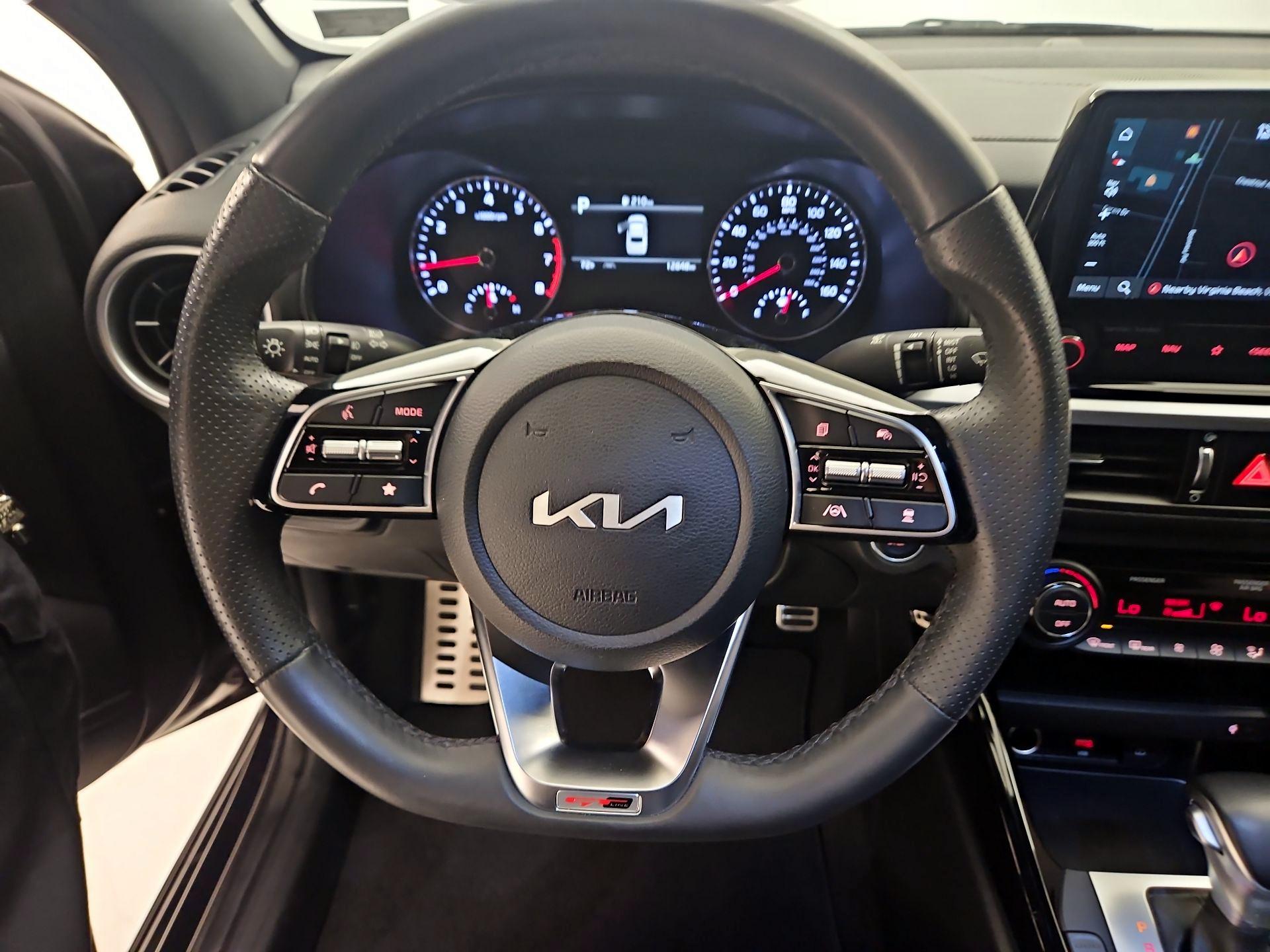 Thumbnail: 2024 Kia Forte - 10