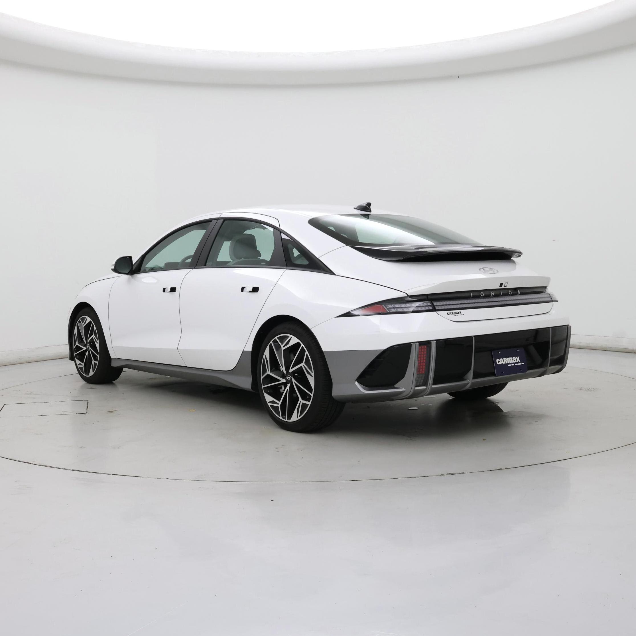 Thumbnail: 2024 Hyundai Ioniq 6 - 2