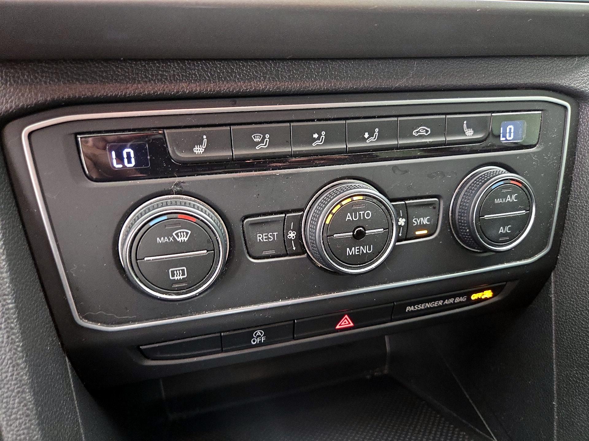 Thumbnail: 2019 Volkswagen Atlas - 16