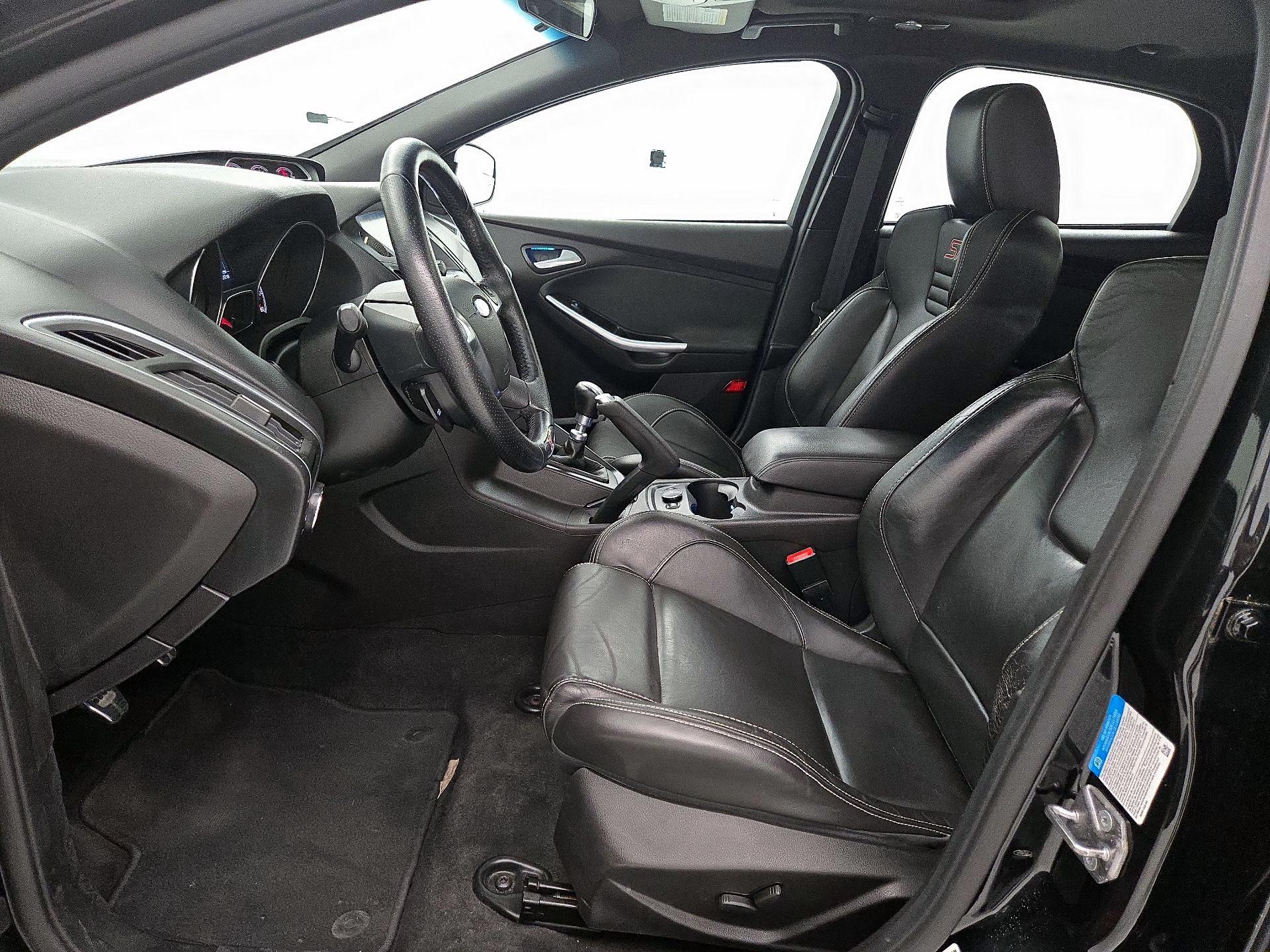 Thumbnail: 2014 Ford Focus - 11