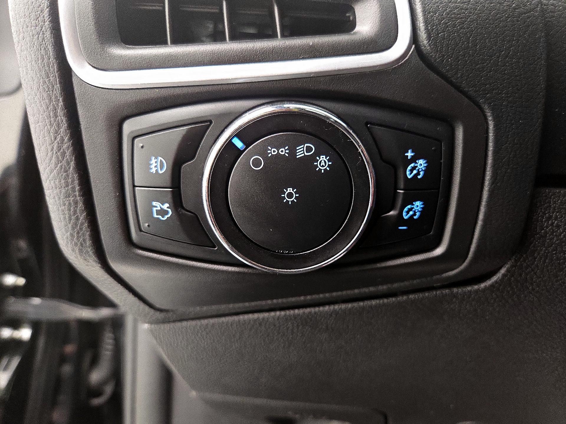 Thumbnail: 2014 Ford Focus - 13