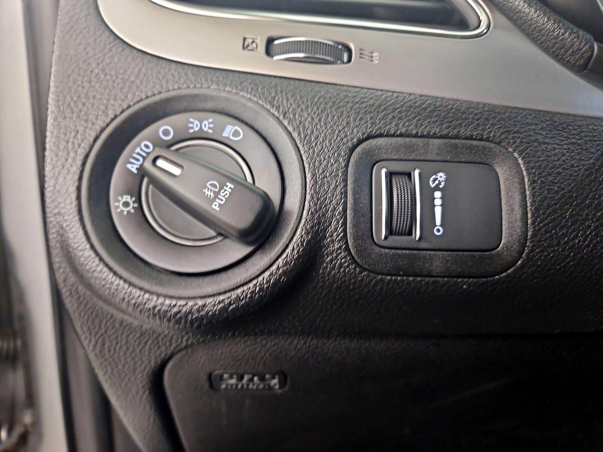 Thumbnail: 2020 Dodge Journey - 13