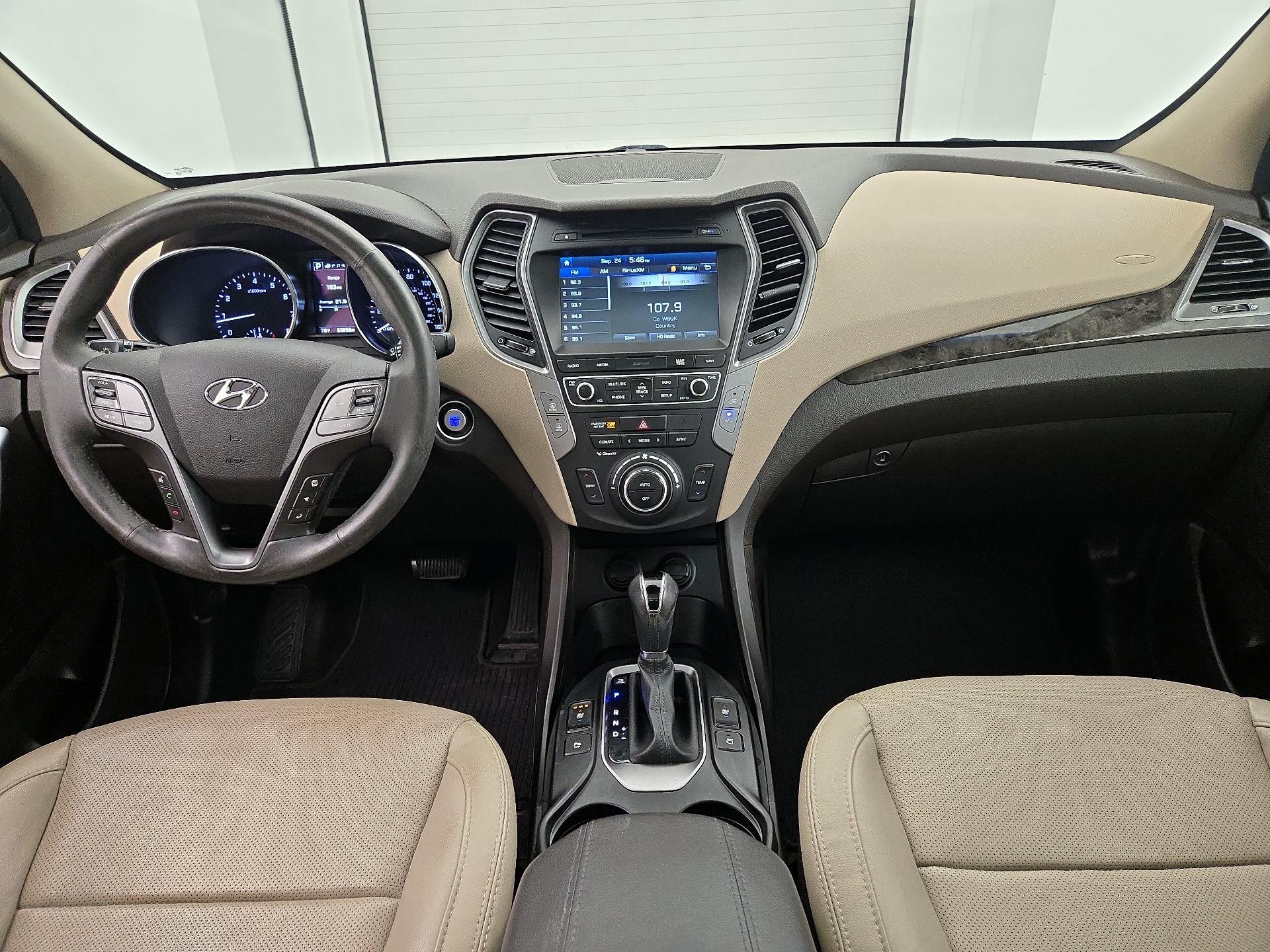 Thumbnail: 2017 Hyundai Santa Fe - 9