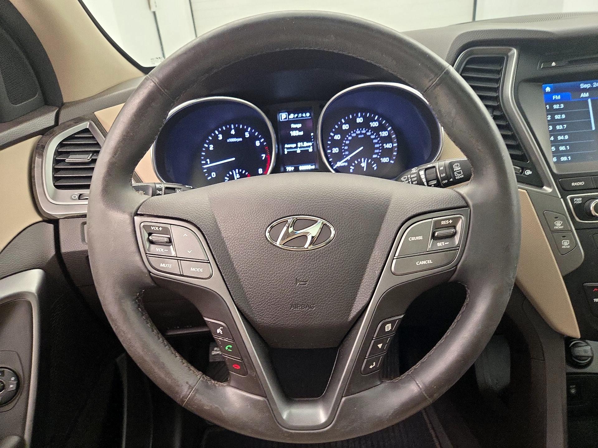 Thumbnail: 2017 Hyundai Santa Fe - 10