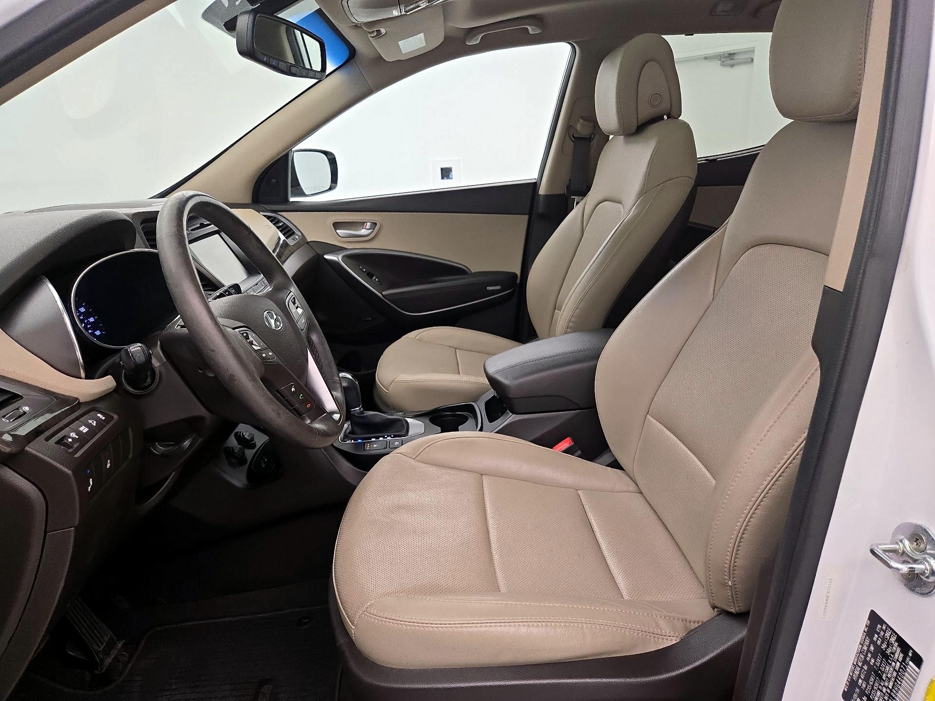 Thumbnail: 2017 Hyundai Santa Fe - 11
