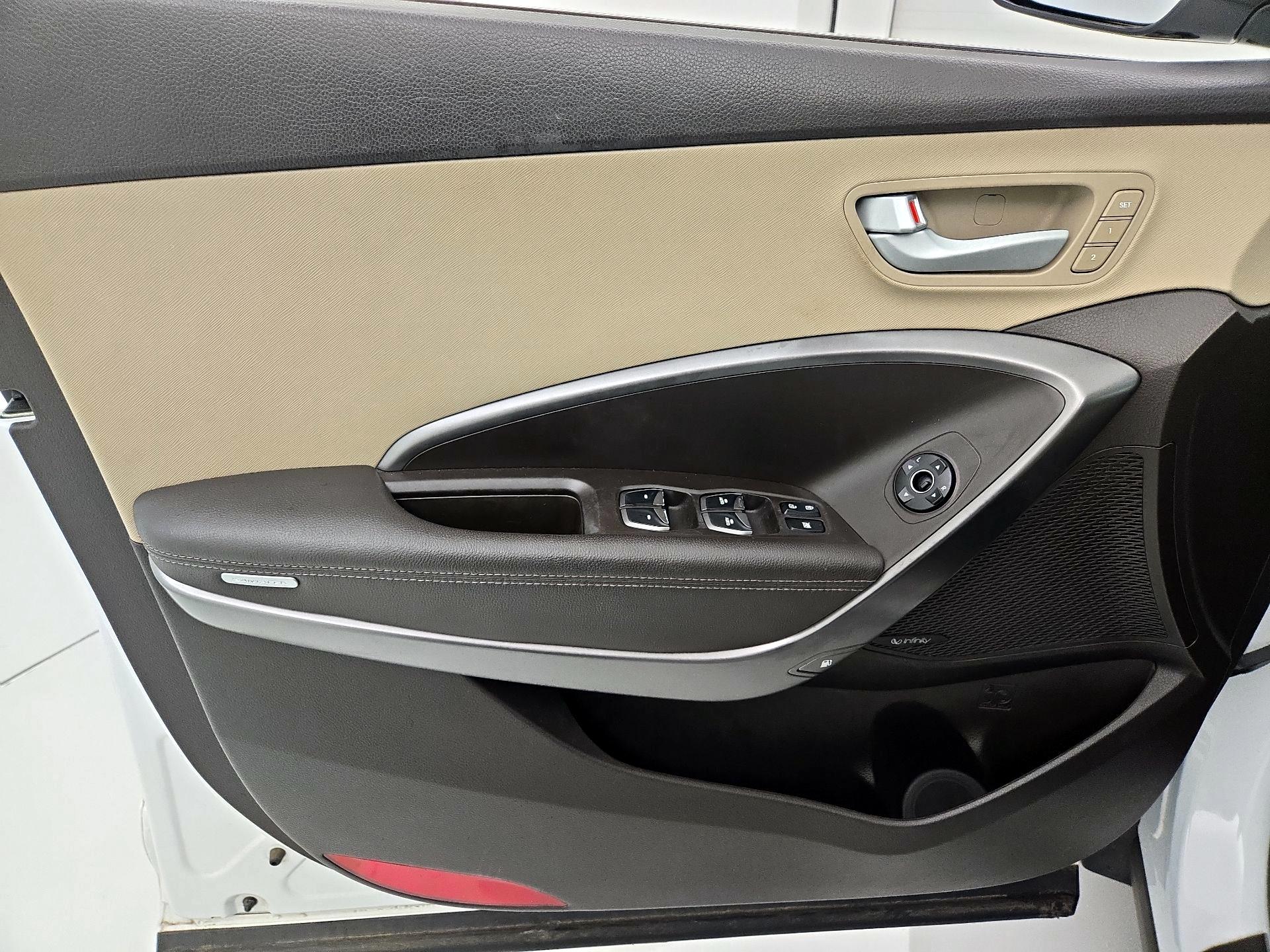 Thumbnail: 2017 Hyundai Santa Fe - 12
