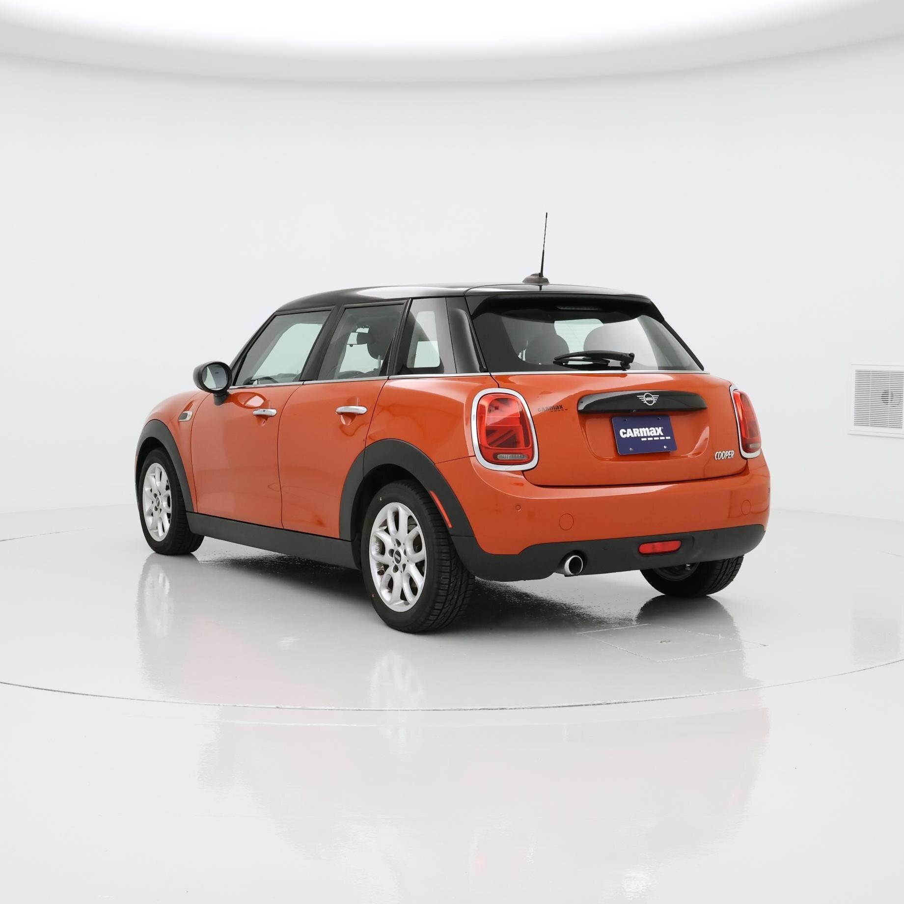Thumbnail: 2021 MINI Cooper - 2