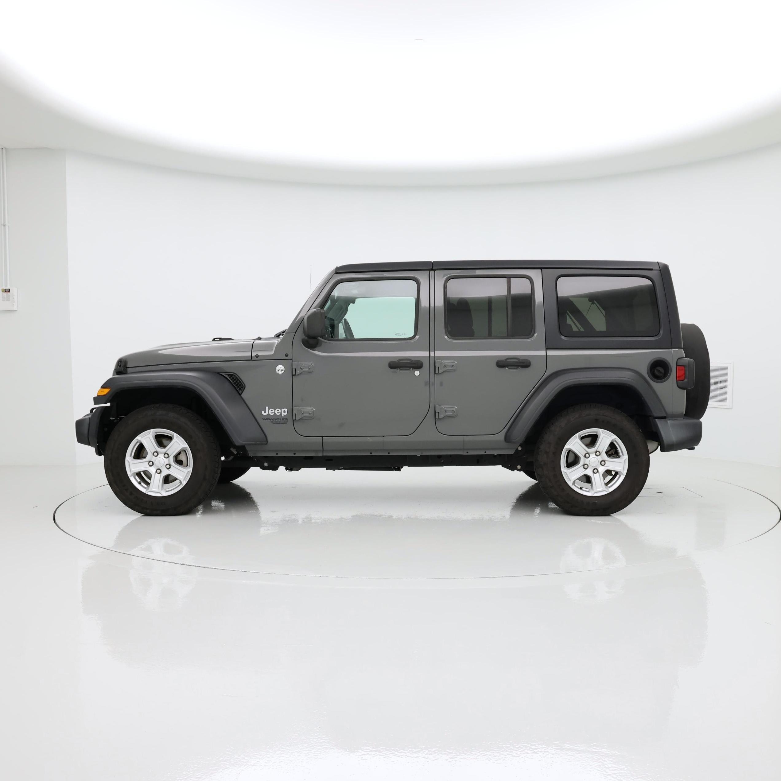 Thumbnail: 2019 Jeep Wrangler - 3