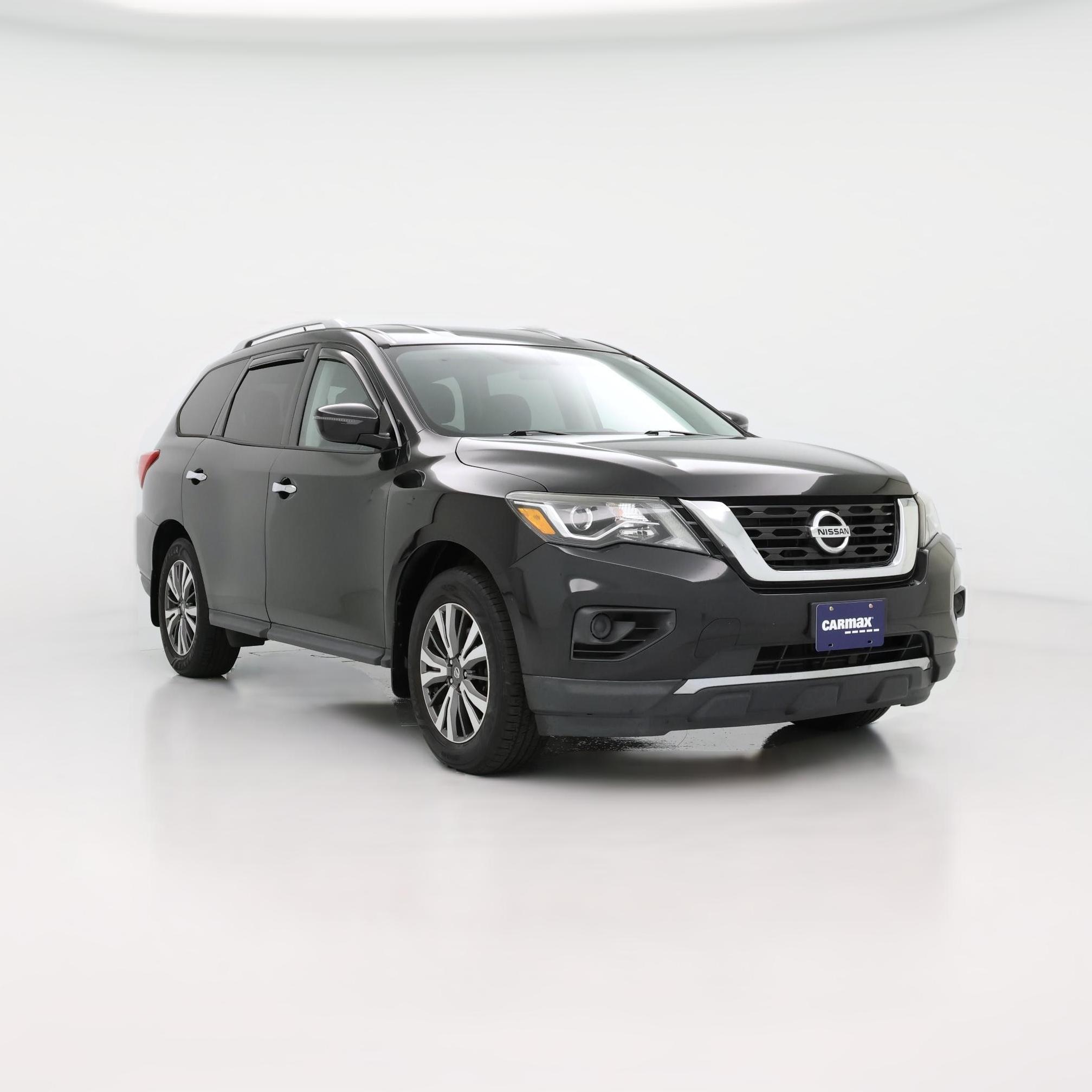 Thumbnail: 2017 Nissan Pathfinder - 1