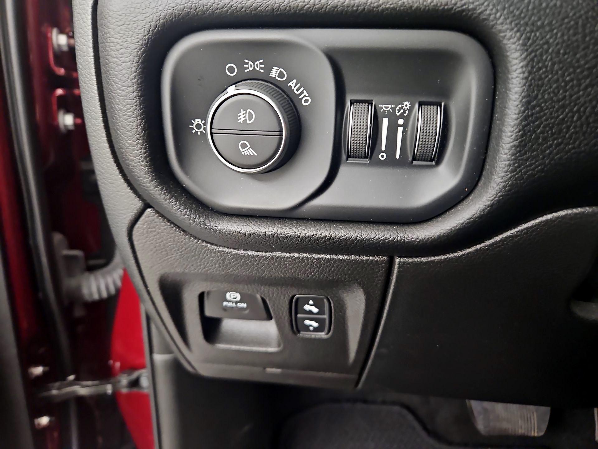 Thumbnail: 2022 RAM 1500 - 13