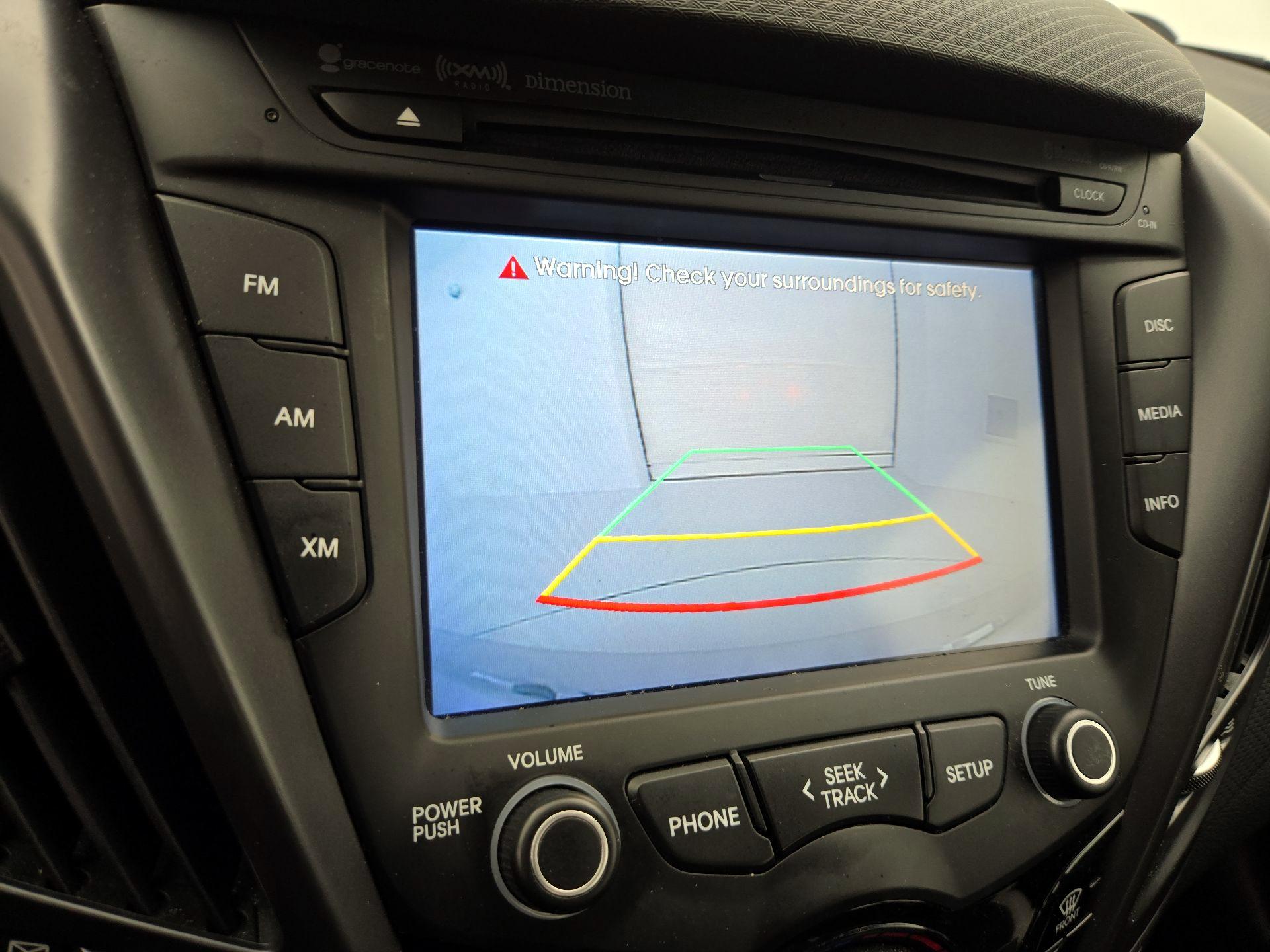 Thumbnail: 2015 Hyundai Veloster - 14