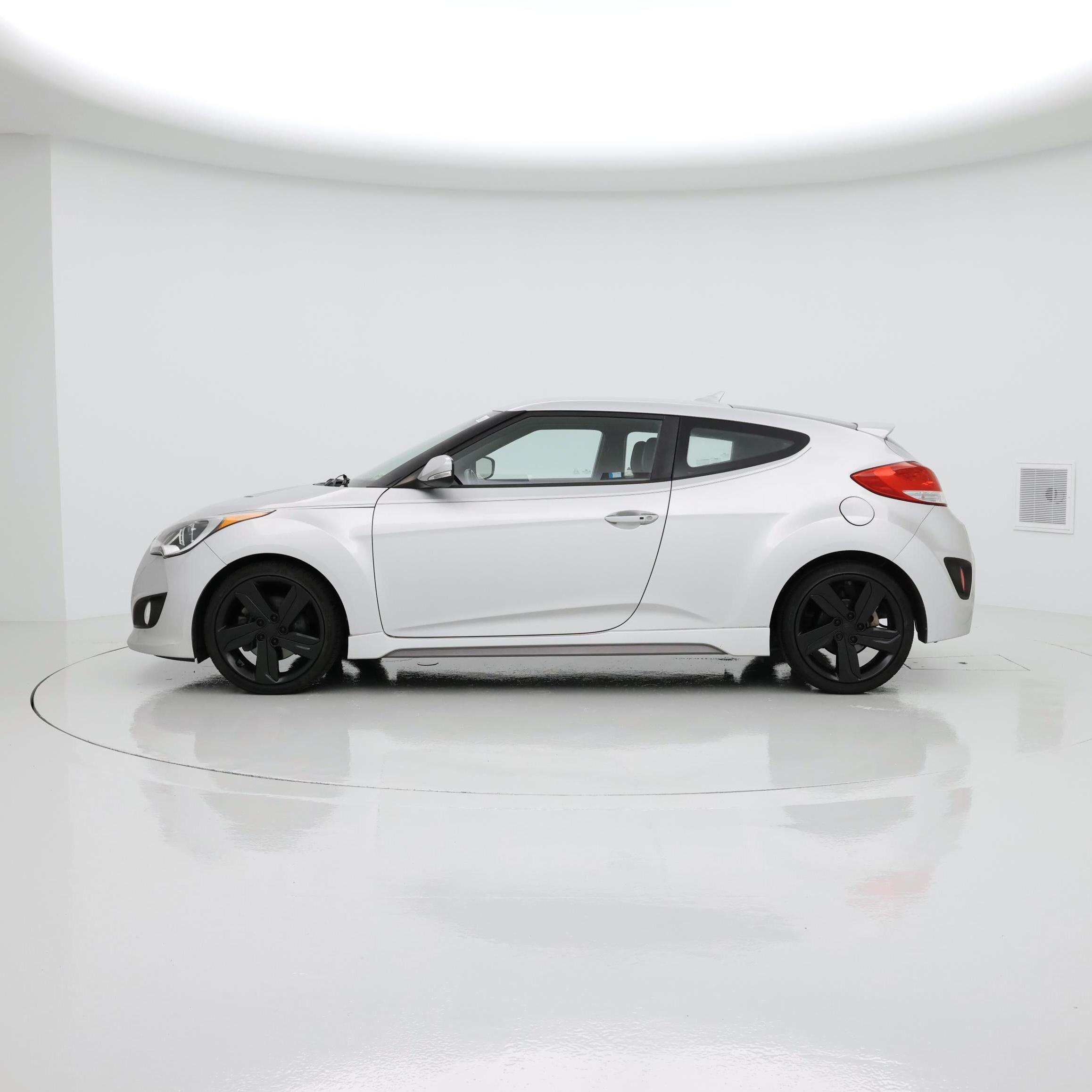 Thumbnail: 2015 Hyundai Veloster - 3