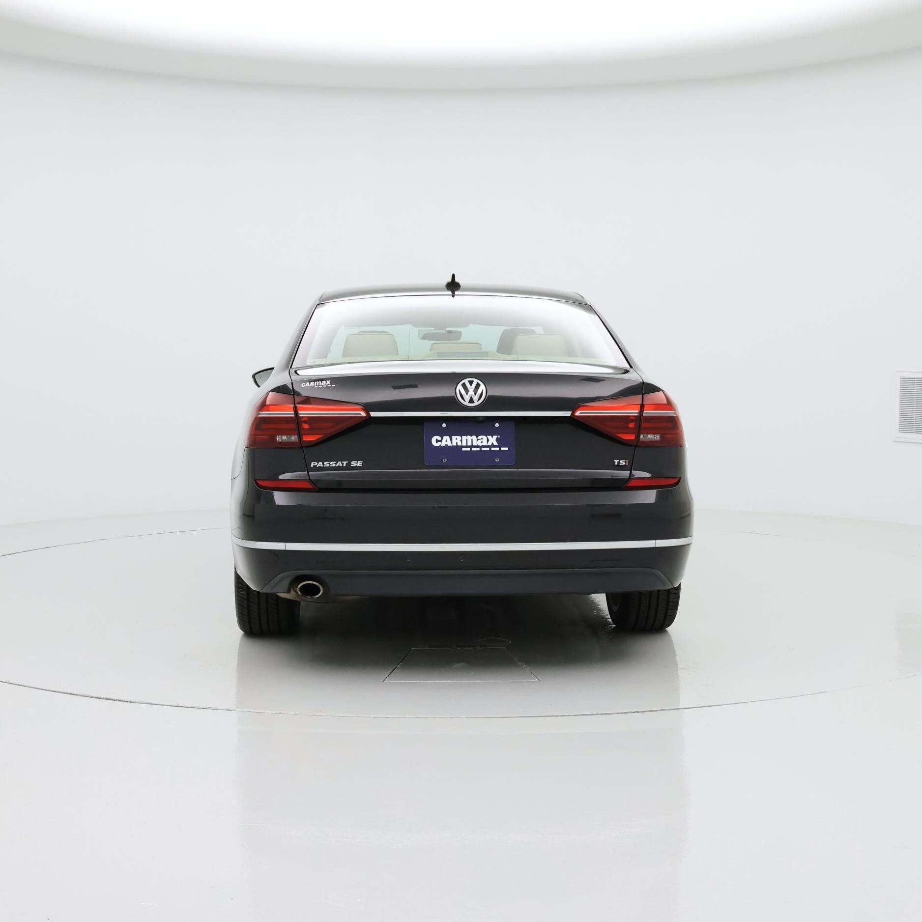 Thumbnail: 2018 Volkswagen Passat - 6