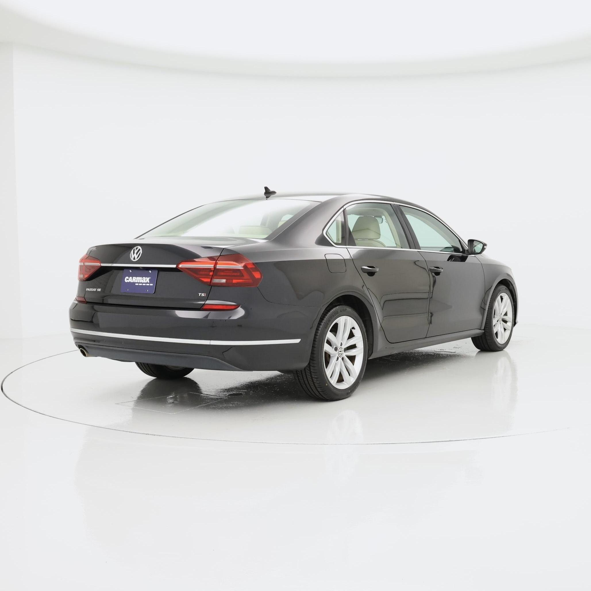 Thumbnail: 2018 Volkswagen Passat - 8