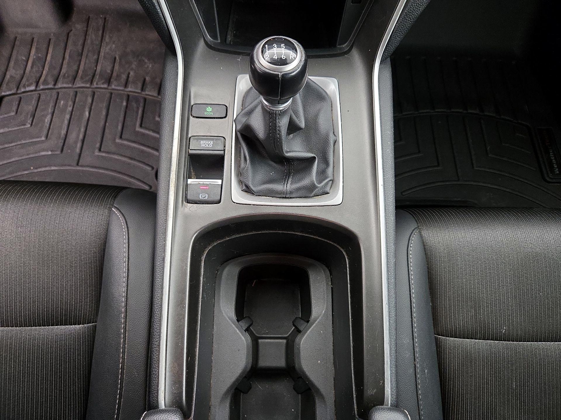 Thumbnail: 2019 Honda Accord - 17