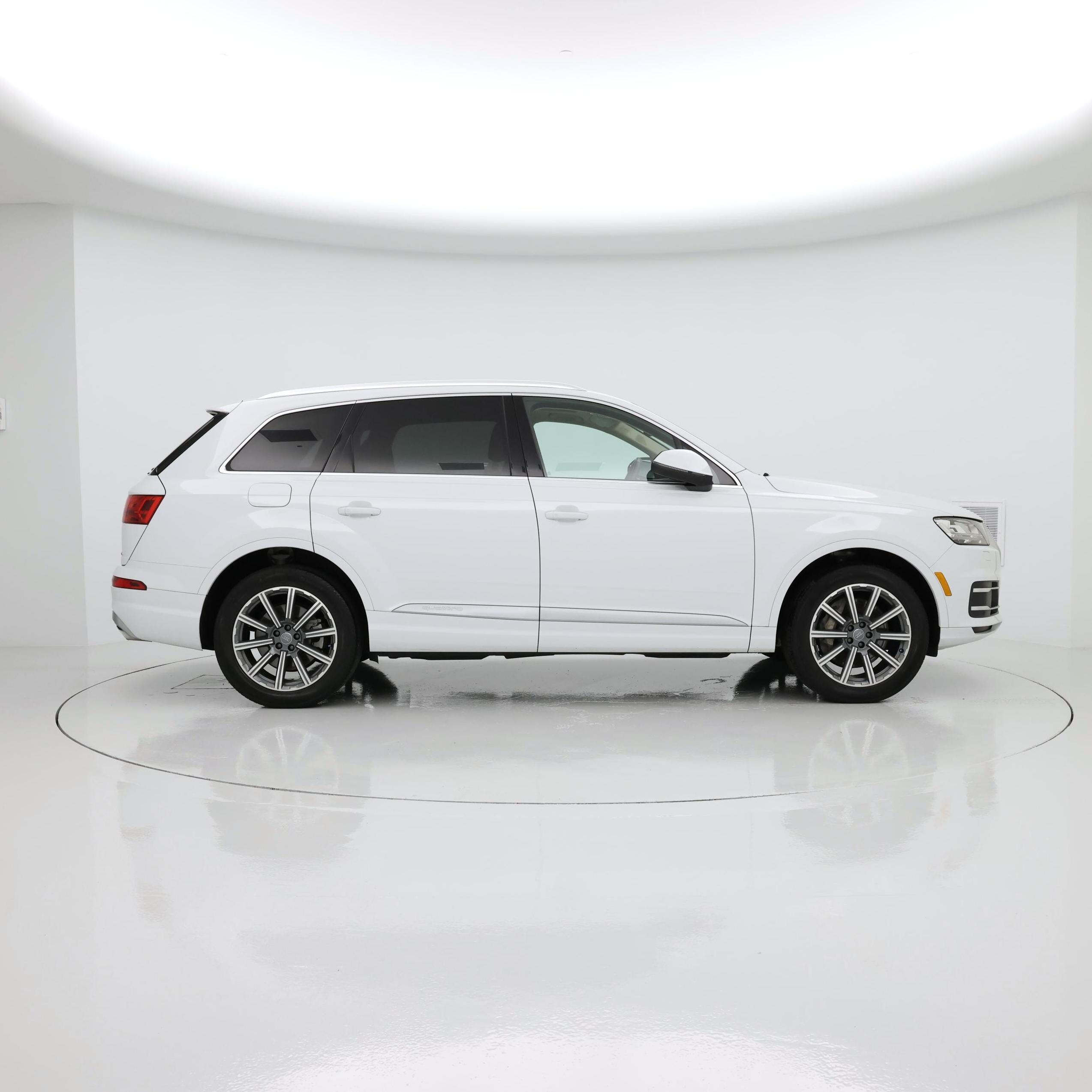 Thumbnail: 2019 Audi Q7 - 7