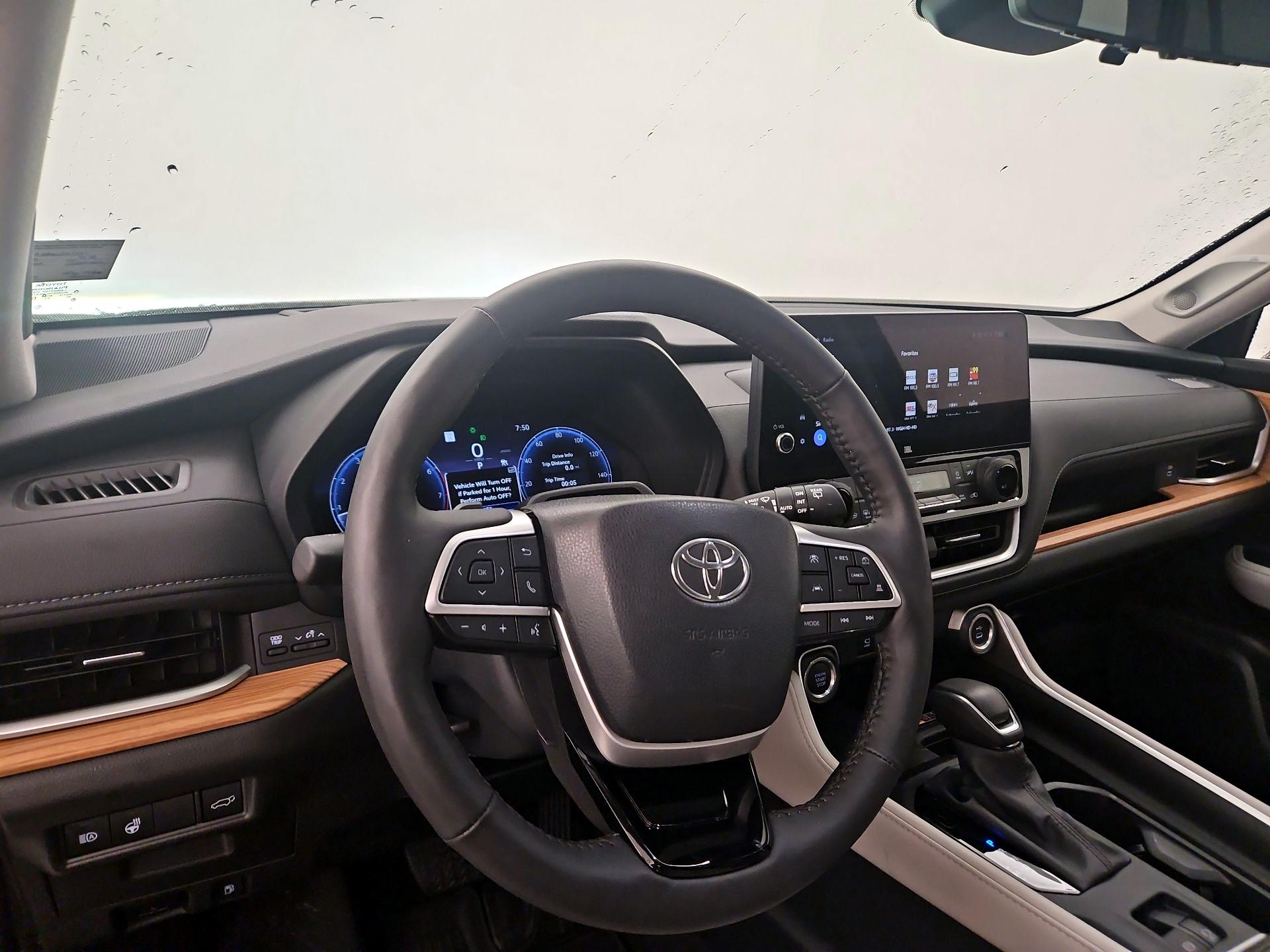Thumbnail: 2024 Toyota Grand Highlander - 9