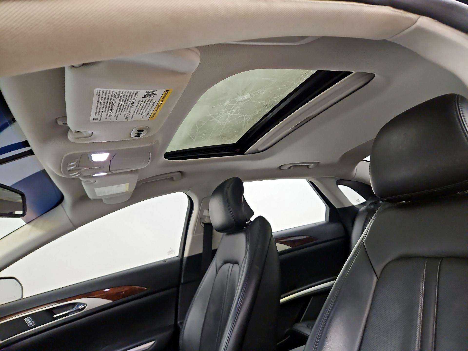 Thumbnail: 2016 Lincoln MKZ - 20