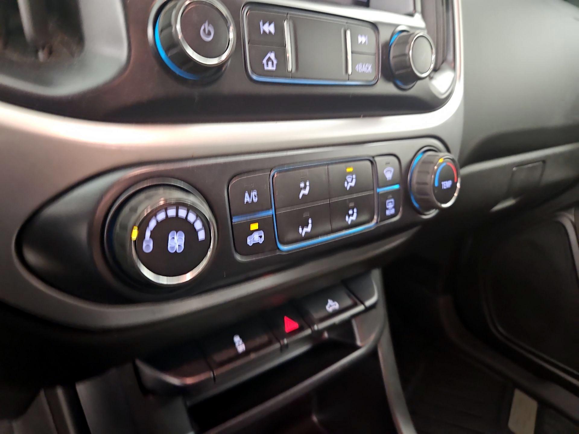 Thumbnail: 2019 Chevrolet Colorado - 16