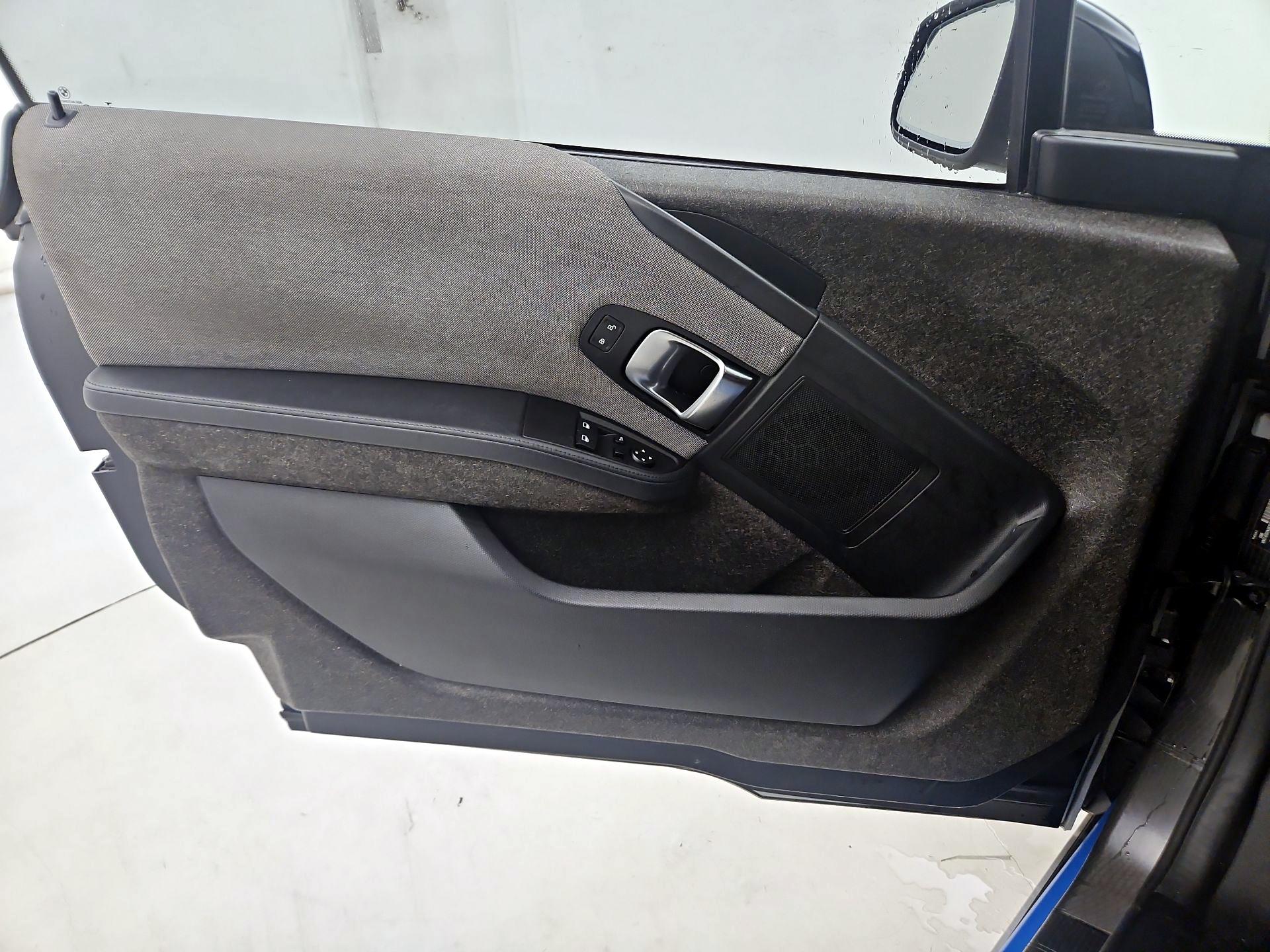 Thumbnail: 2017 BMW i3 - 12