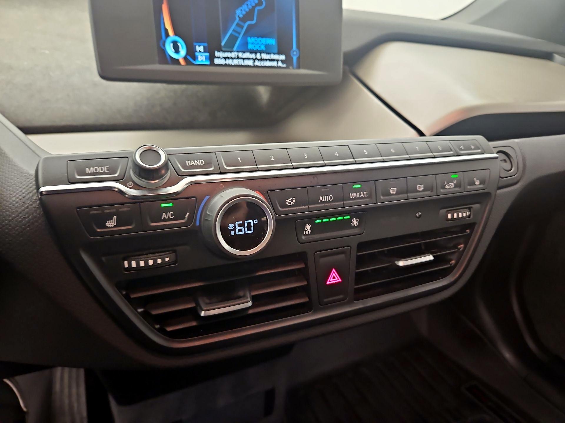 Thumbnail: 2017 BMW i3 - 17