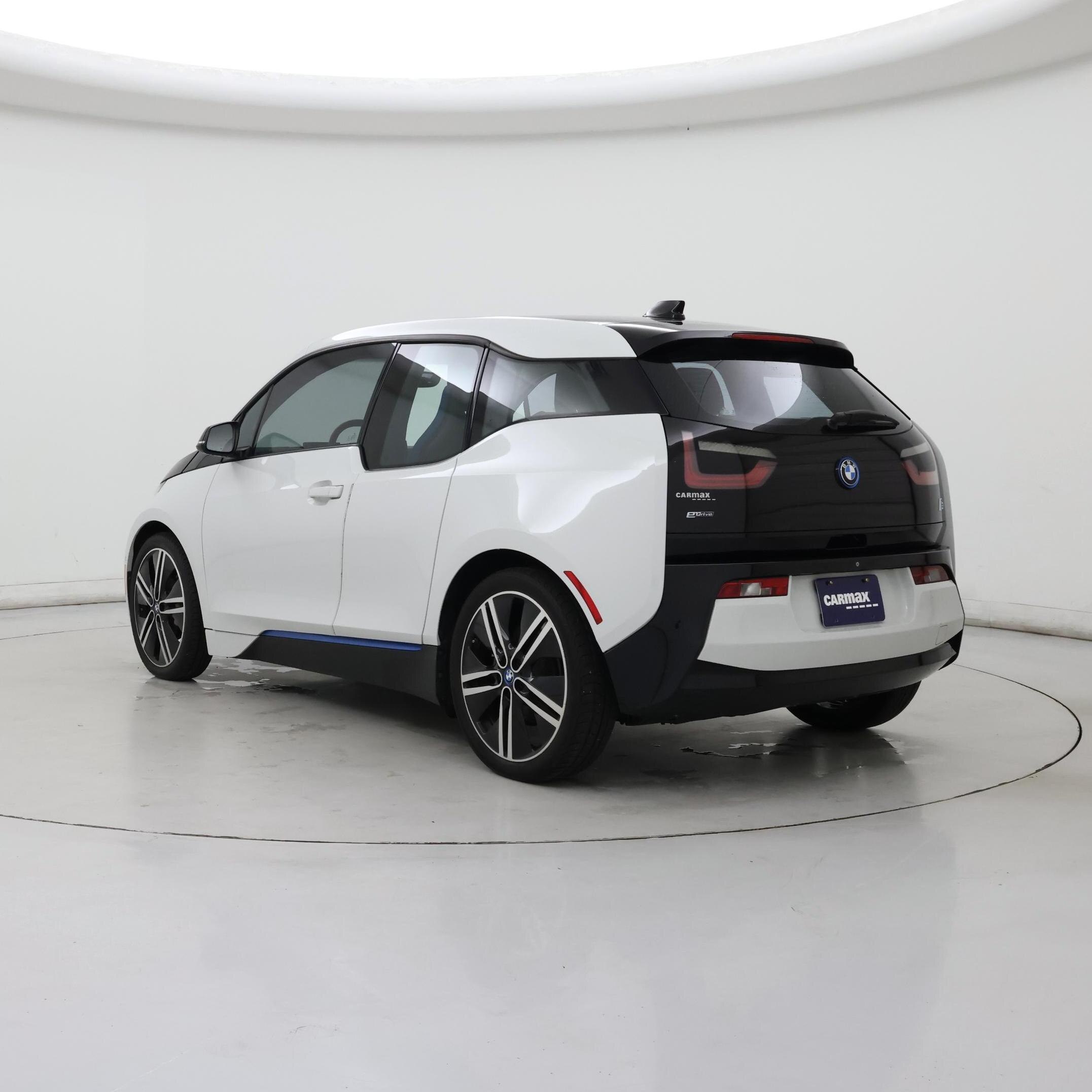 Thumbnail: 2017 BMW i3 - 2