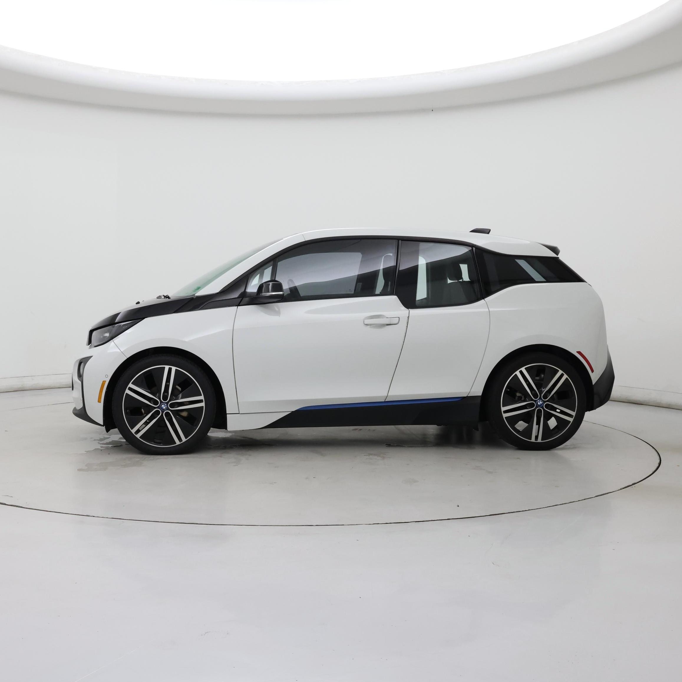 Thumbnail: 2017 BMW i3 - 3