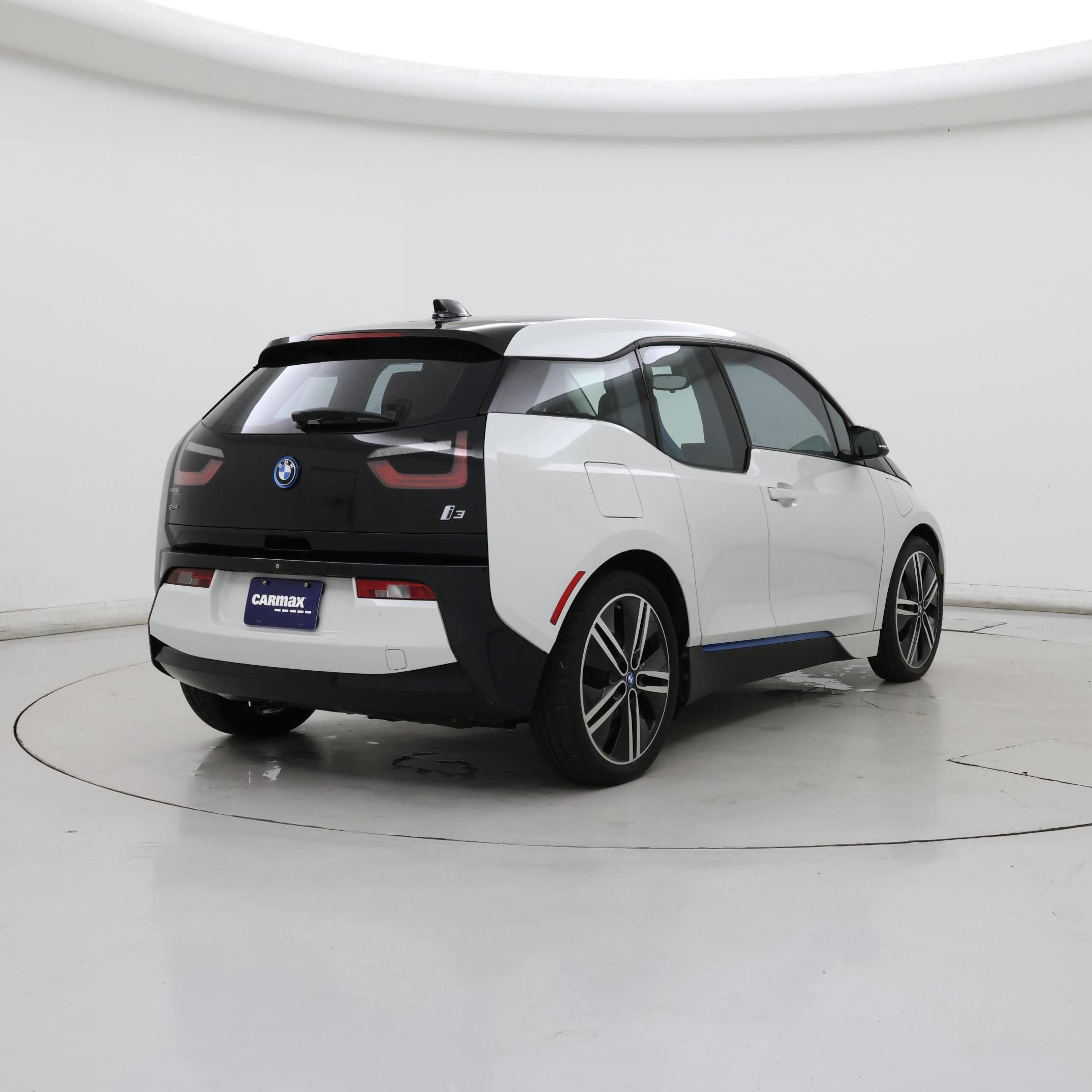 Thumbnail: 2017 BMW i3 - 8
