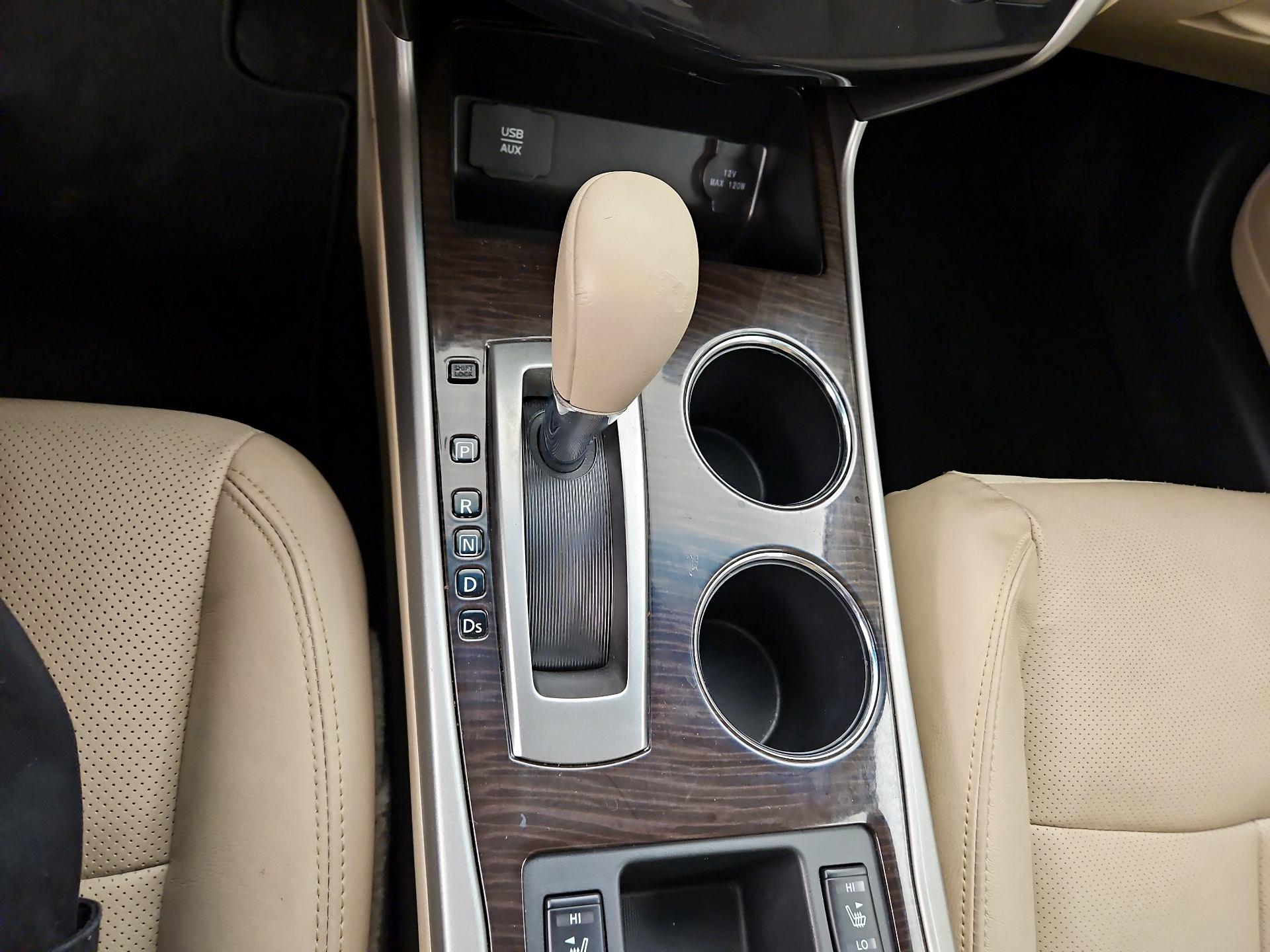 Thumbnail: 2015 Nissan Altima - 18