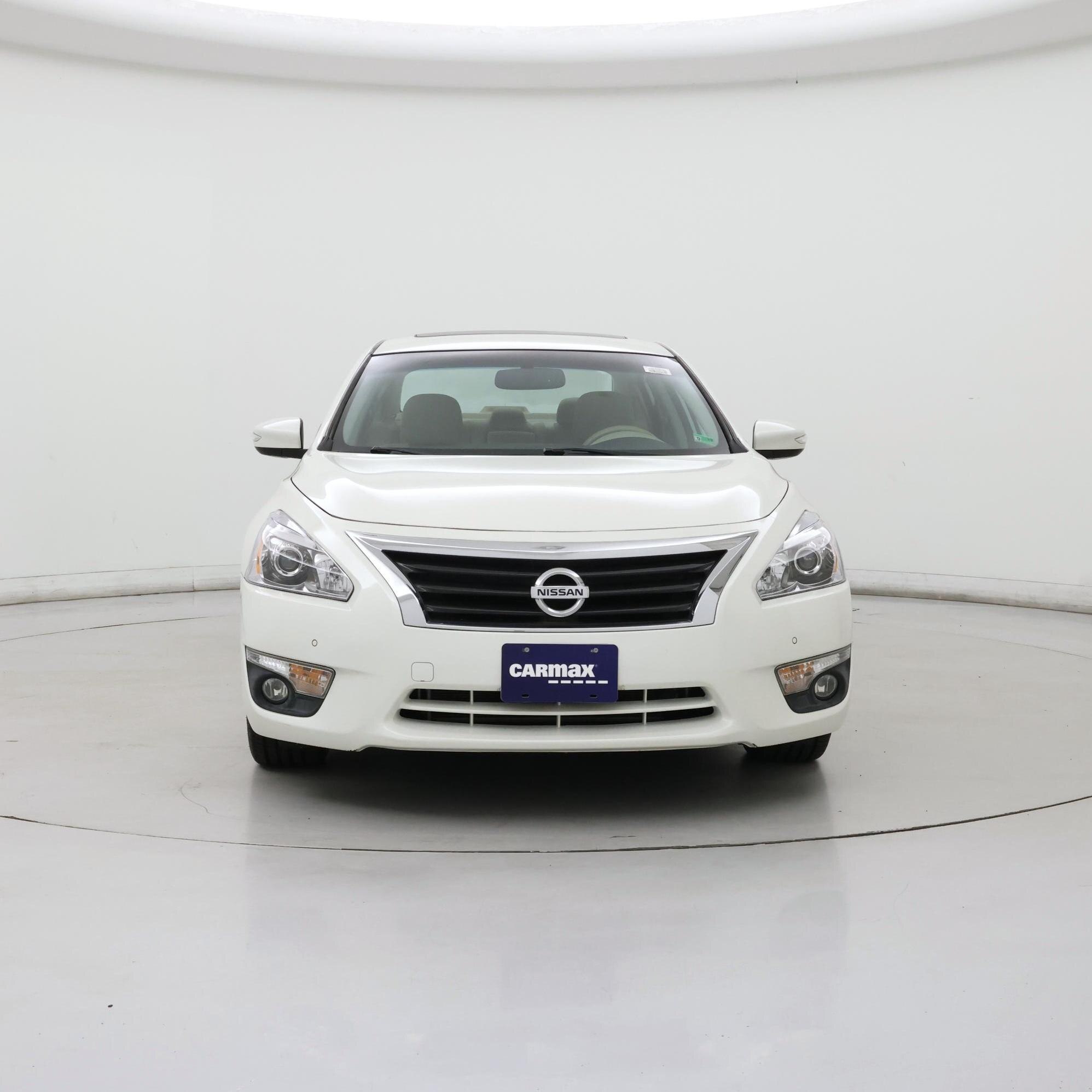 Thumbnail: 2015 Nissan Altima - 5