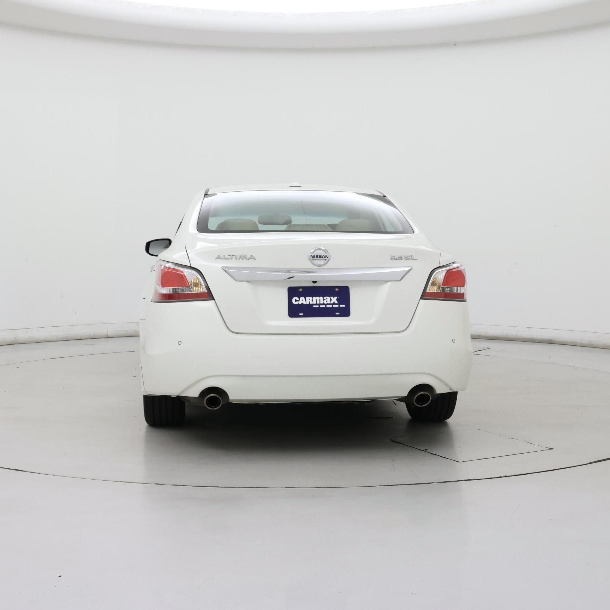 Thumbnail: 2015 Nissan Altima - 6