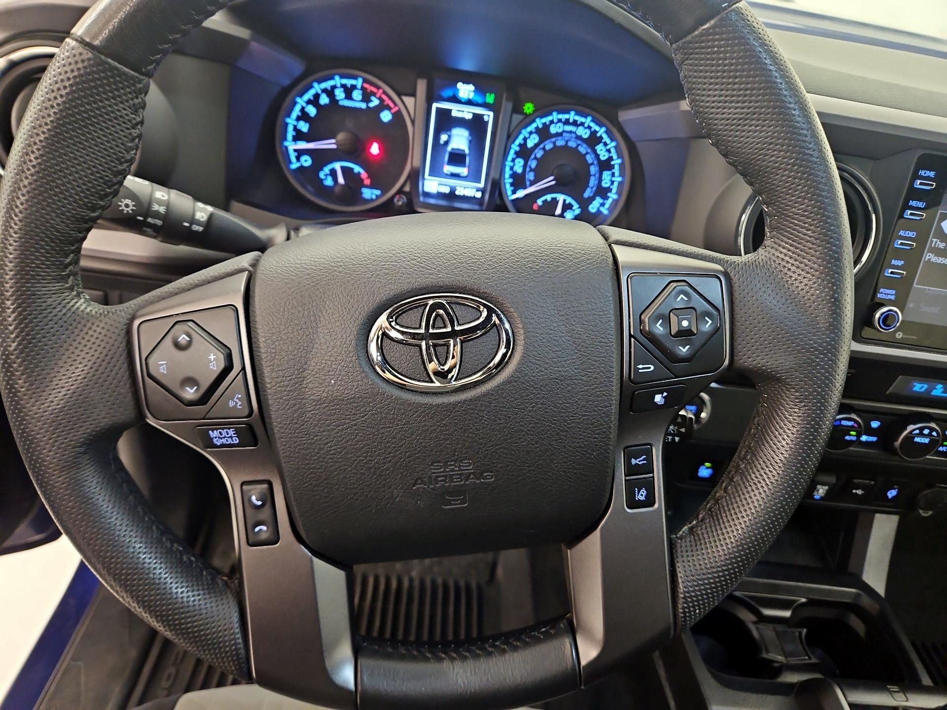 Thumbnail: 2022 Toyota Tacoma - 10