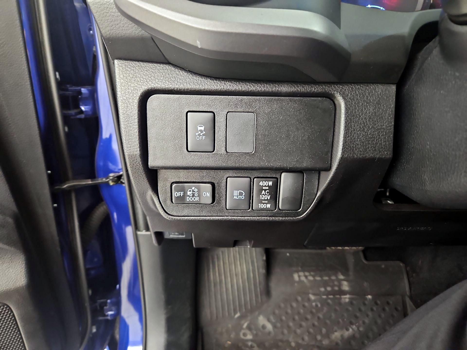 Thumbnail: 2022 Toyota Tacoma - 13