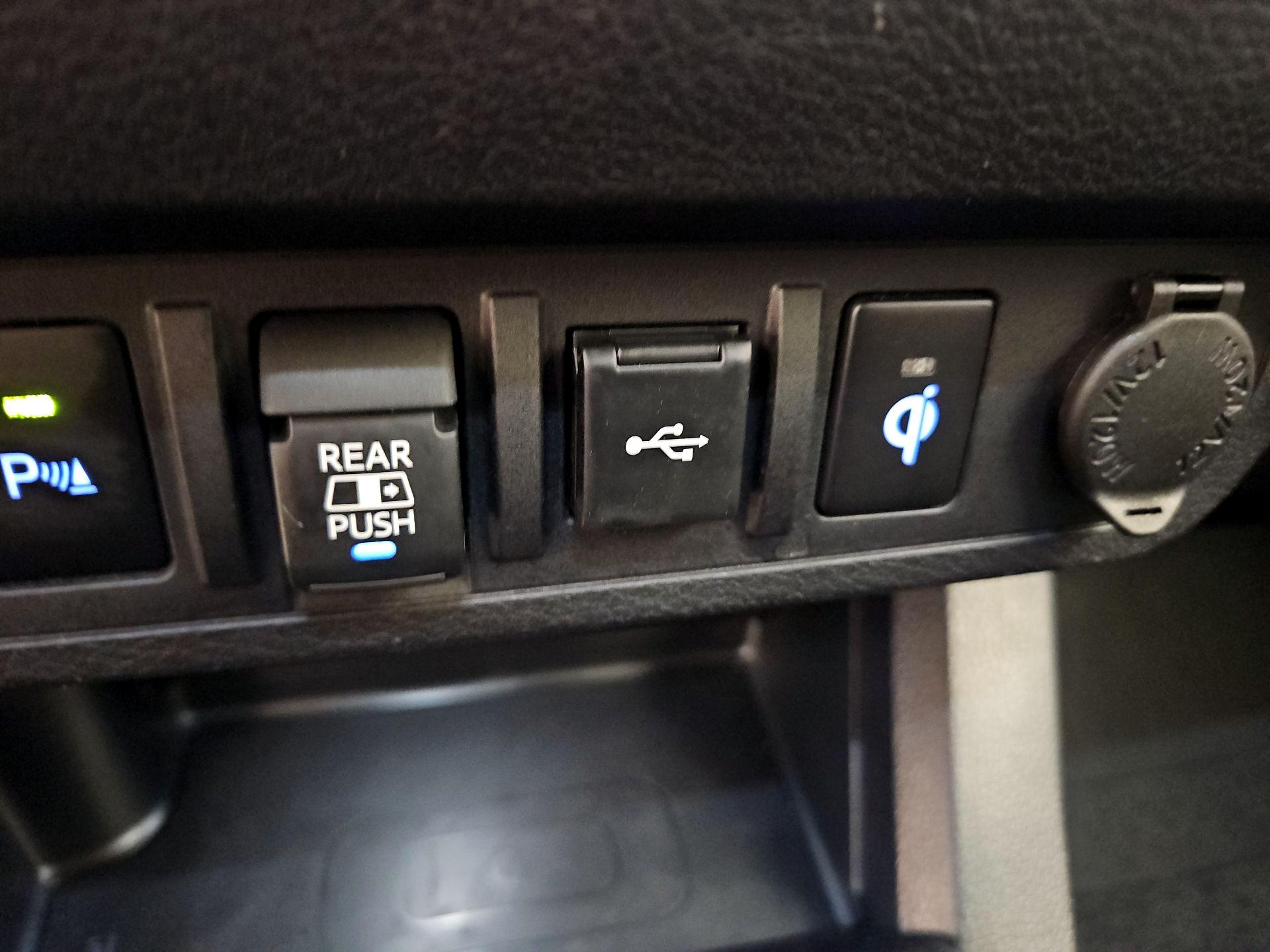 Thumbnail: 2022 Toyota Tacoma - 18