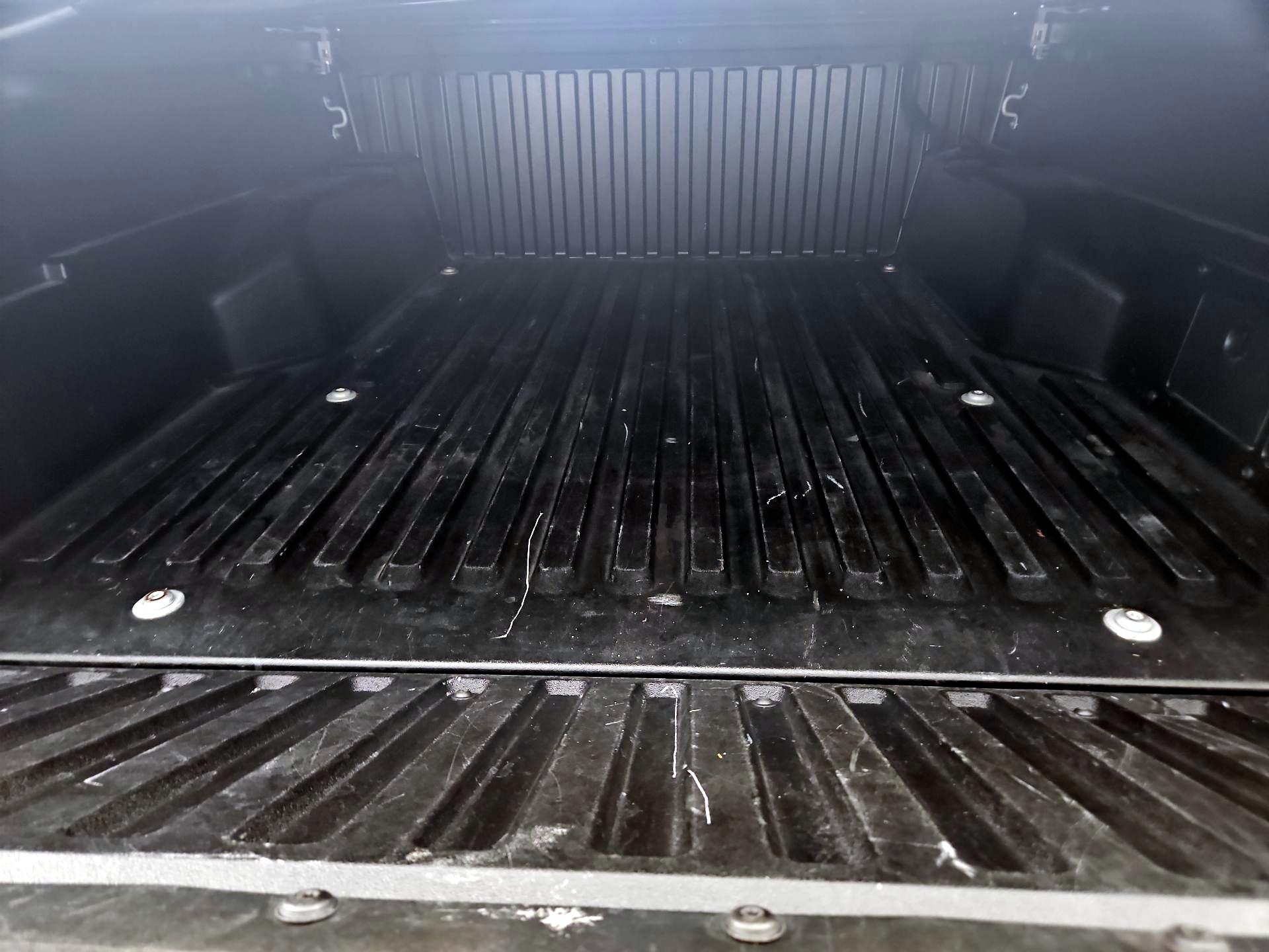 Thumbnail: 2022 Toyota Tacoma - 20