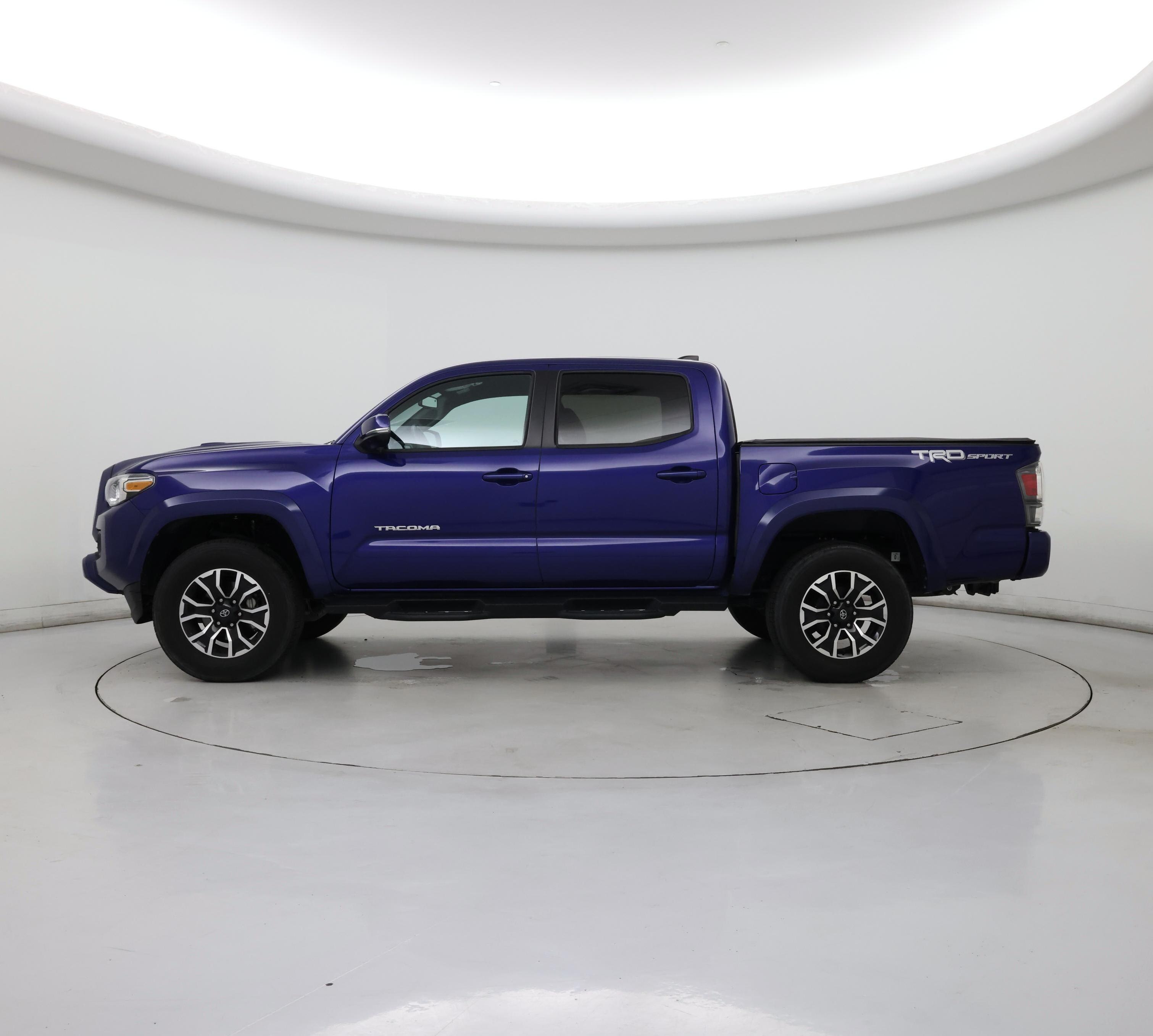 Thumbnail: 2022 Toyota Tacoma - 3