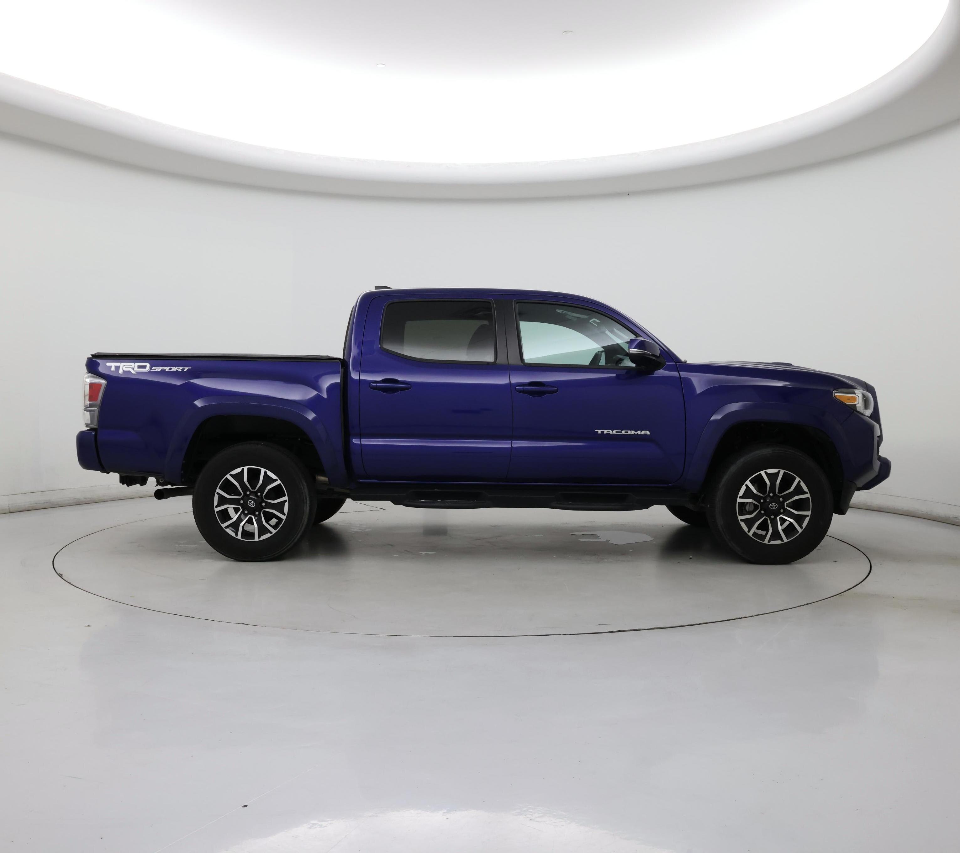 Thumbnail: 2022 Toyota Tacoma - 7