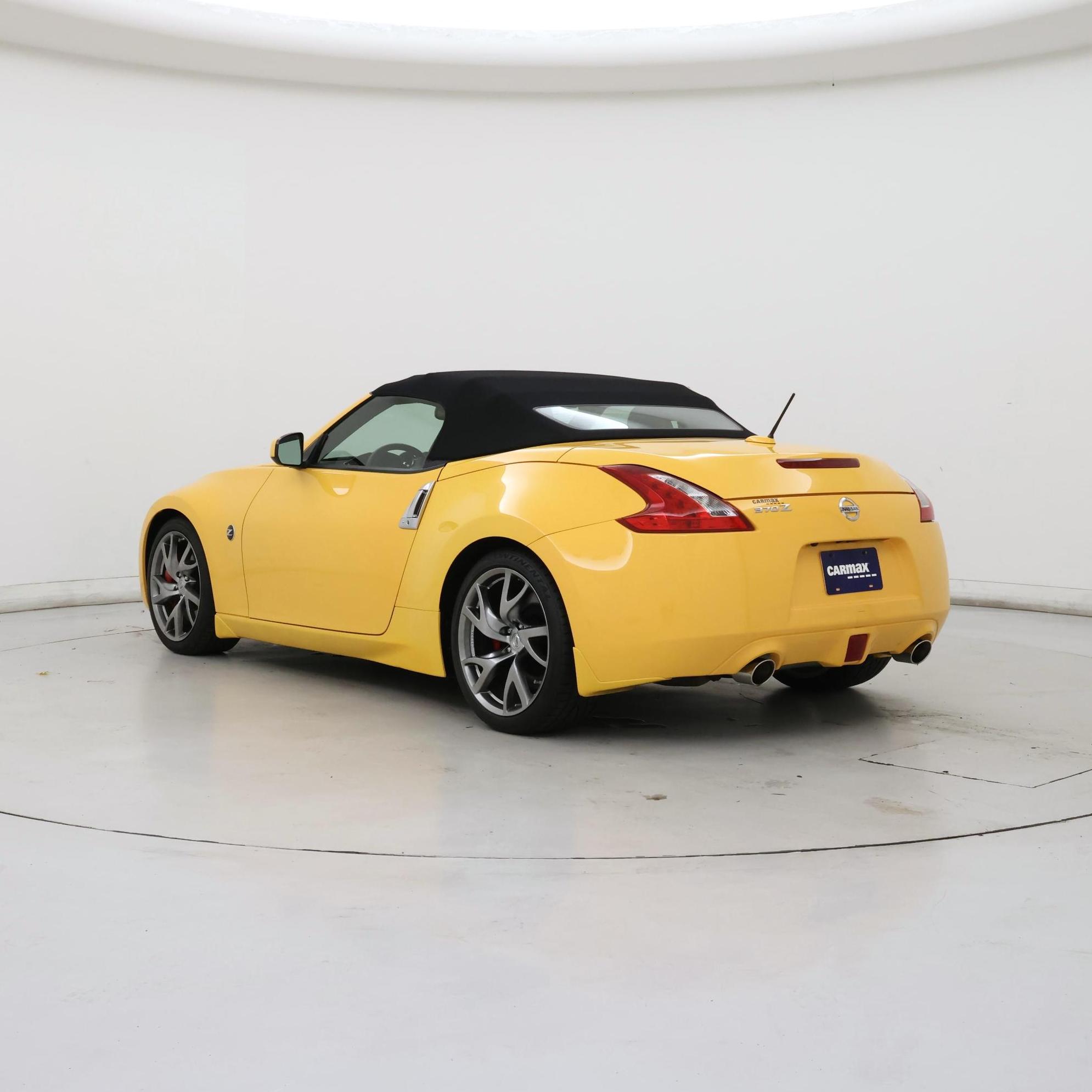 Thumbnail: 2017 Nissan Z - 2