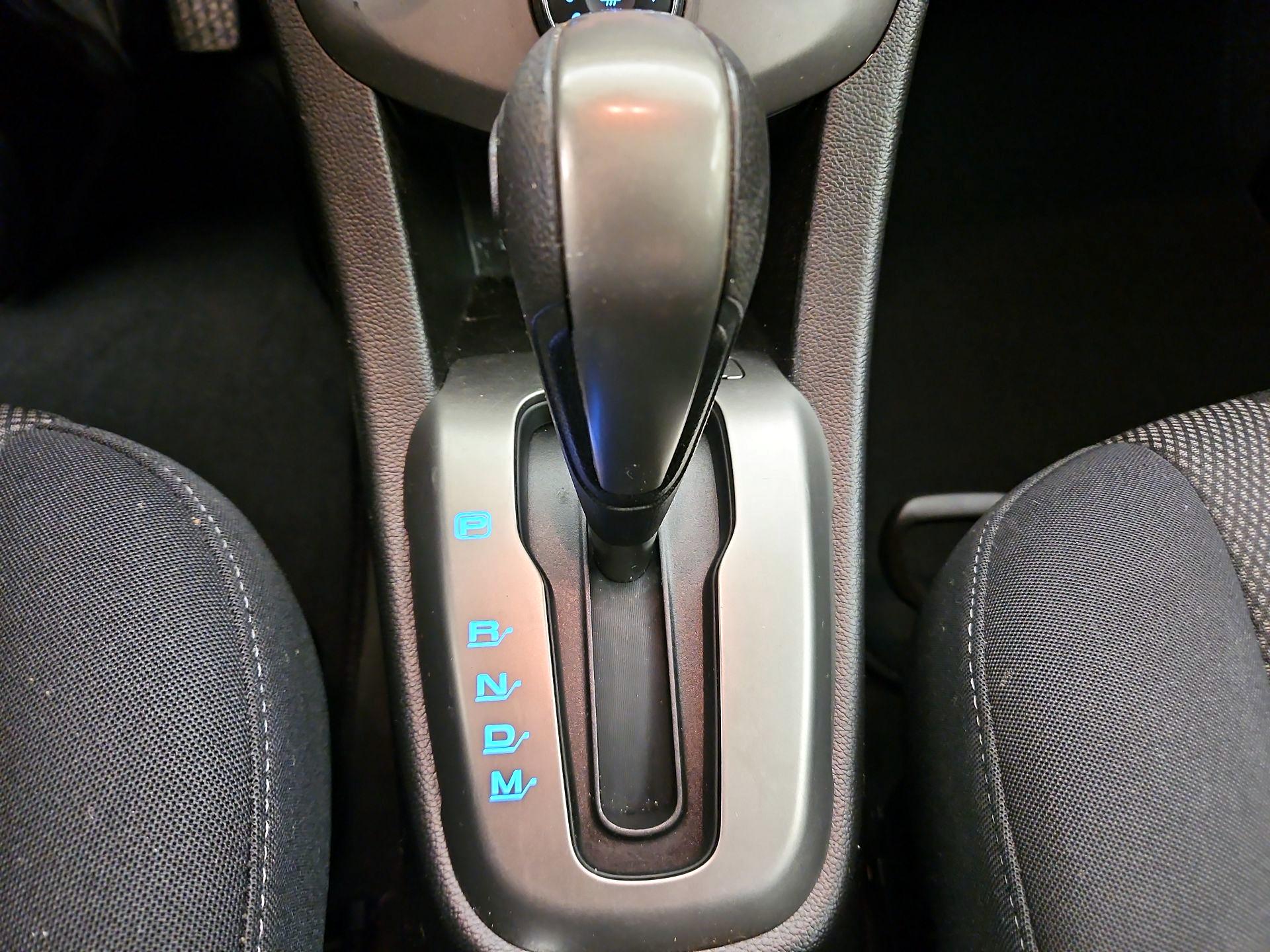 Thumbnail: 2015 Chevrolet Sonic - 17