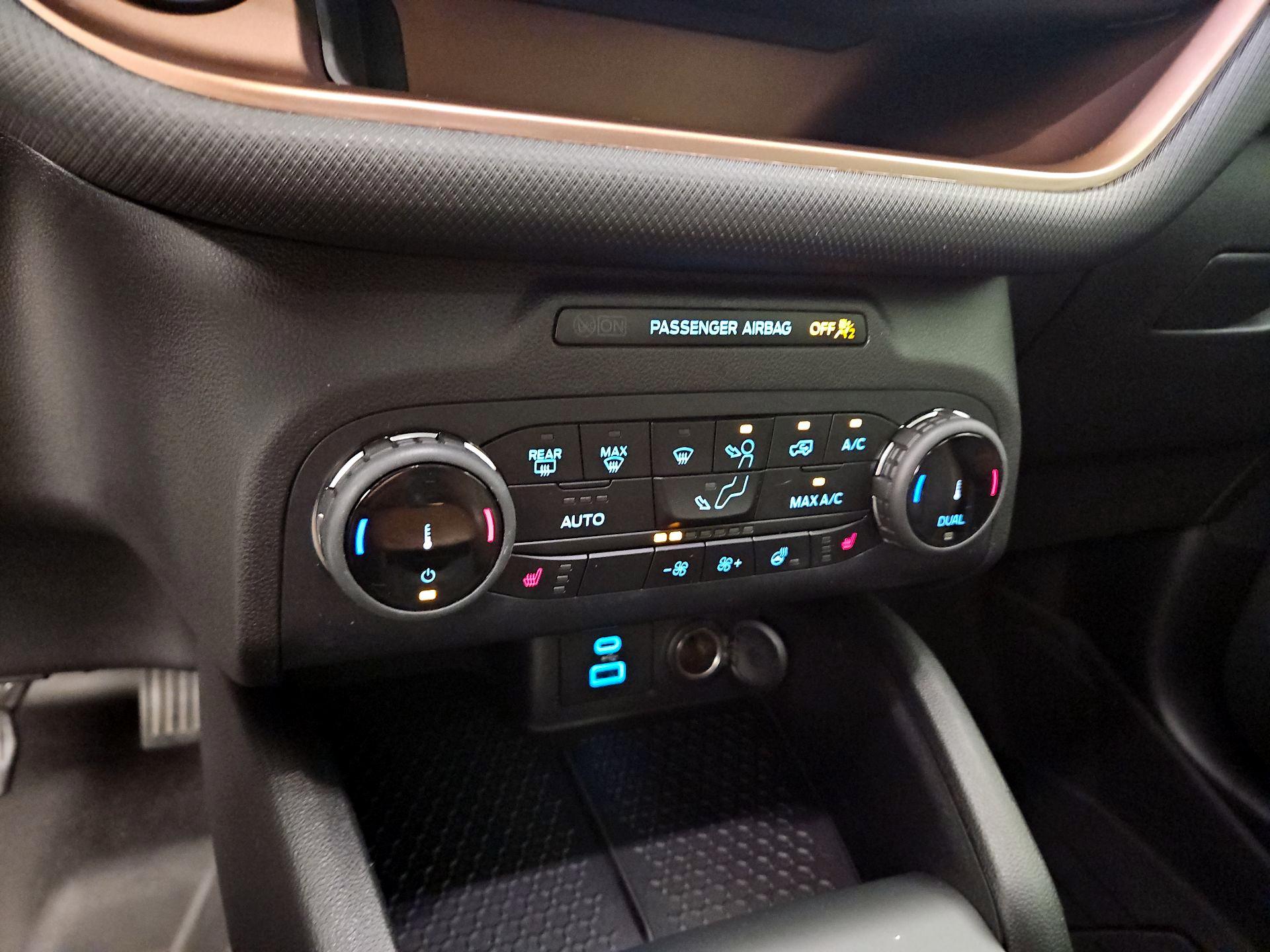 Thumbnail: 2023 Ford Bronco Sport - 16