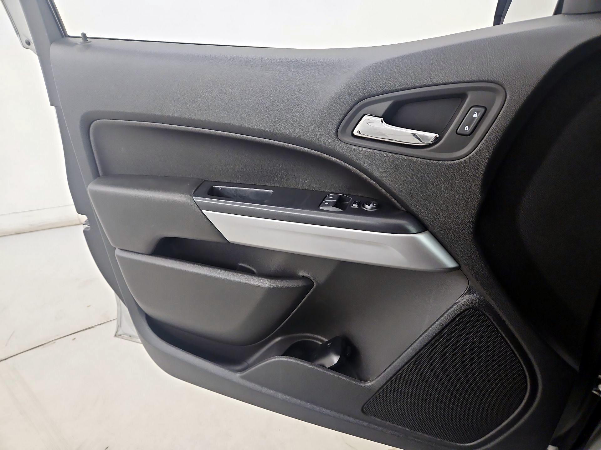 Thumbnail: 2020 Chevrolet Colorado - 12