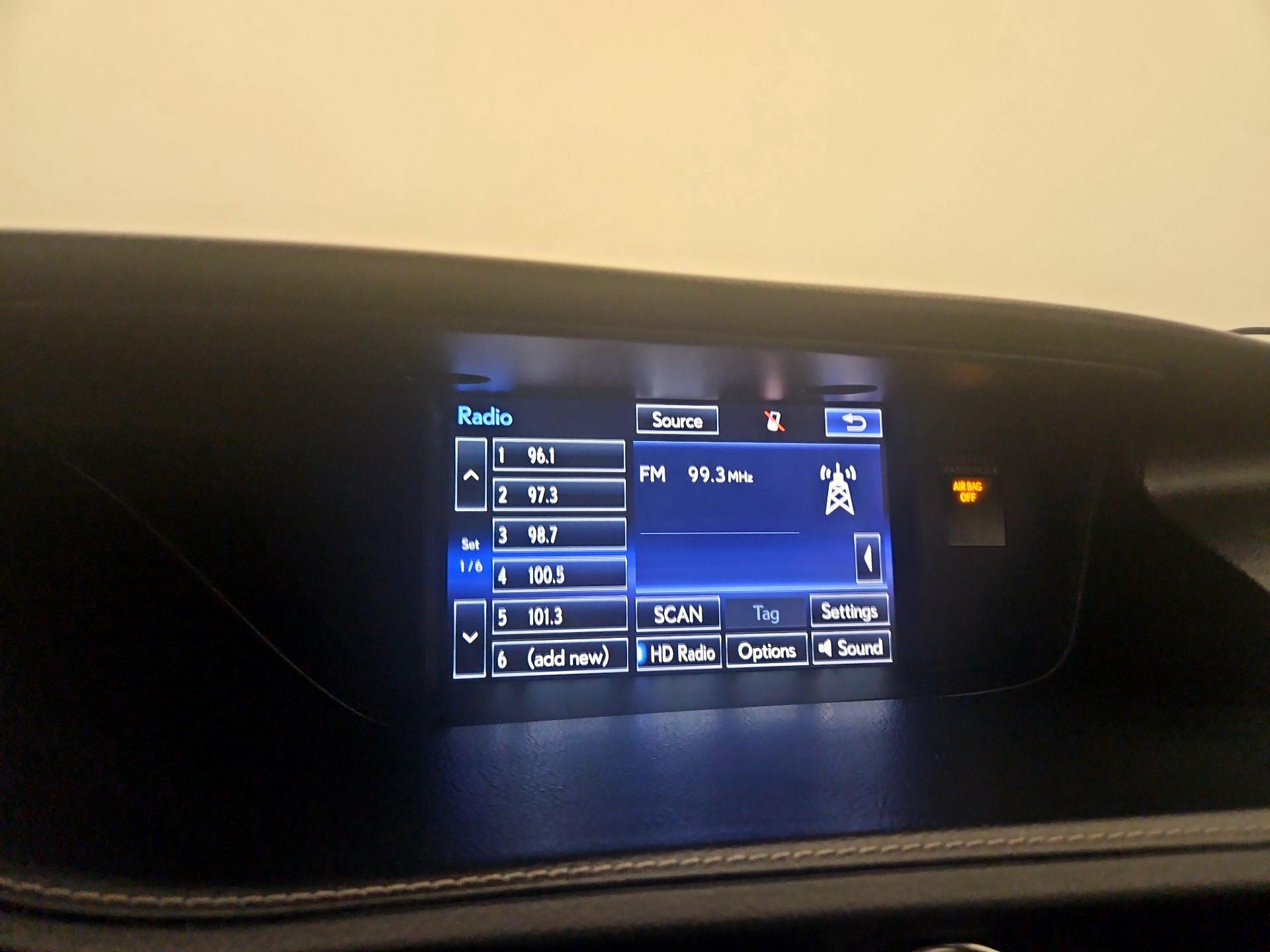 Thumbnail: 2016 Lexus ES - 15
