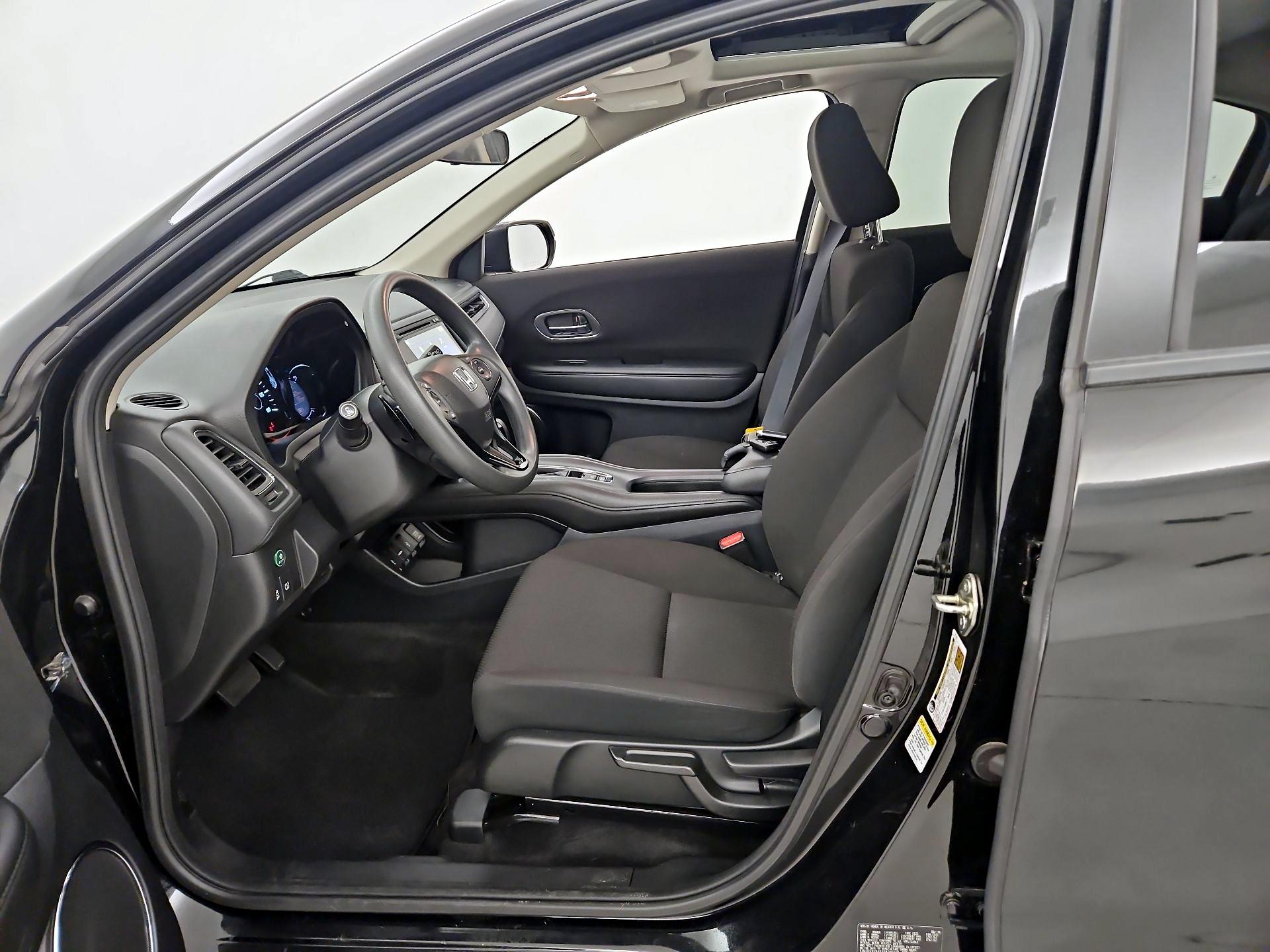 Thumbnail: 2016 Honda HR-V - 11