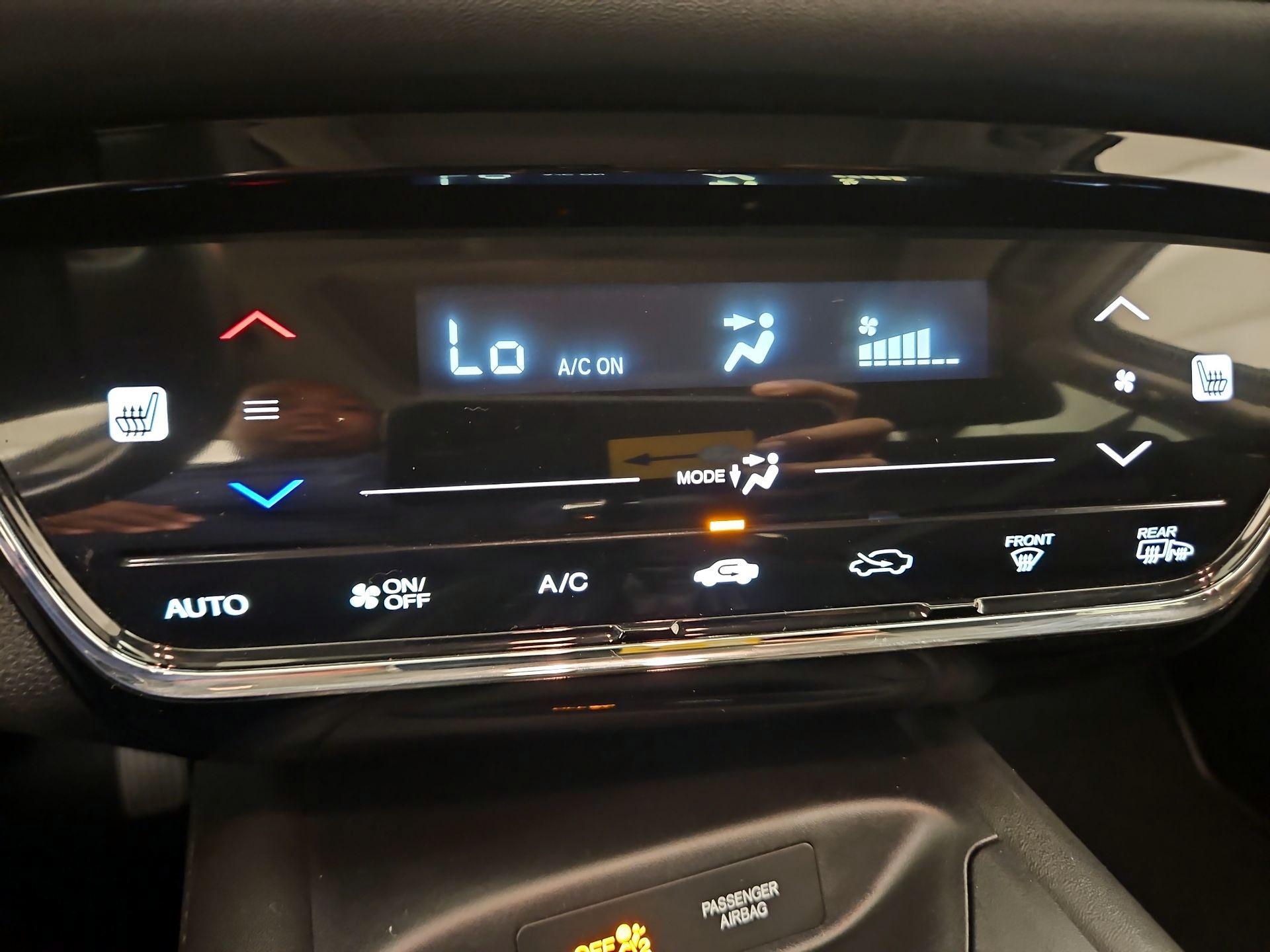 Thumbnail: 2016 Honda HR-V - 16